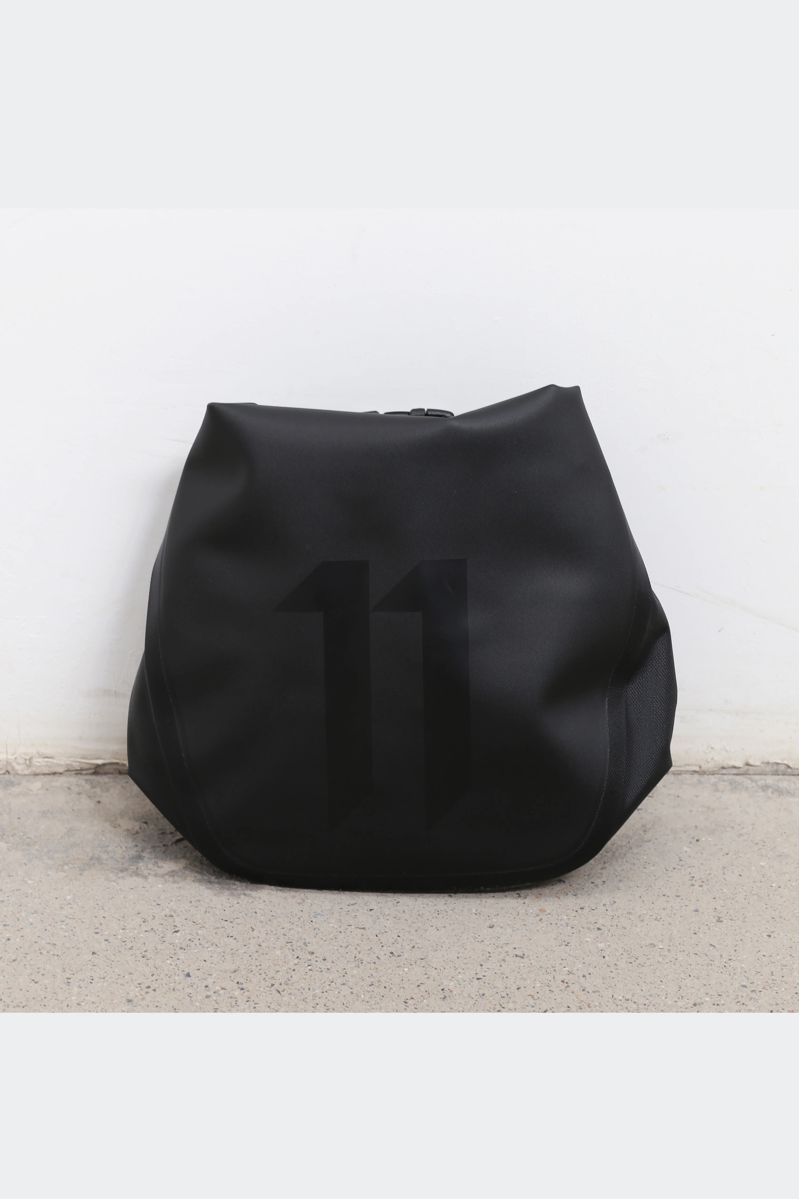 11 By BORIS BIDJAN SABERI Black Bag AW21 TOILETRY BAG 9 11*O - Image 2