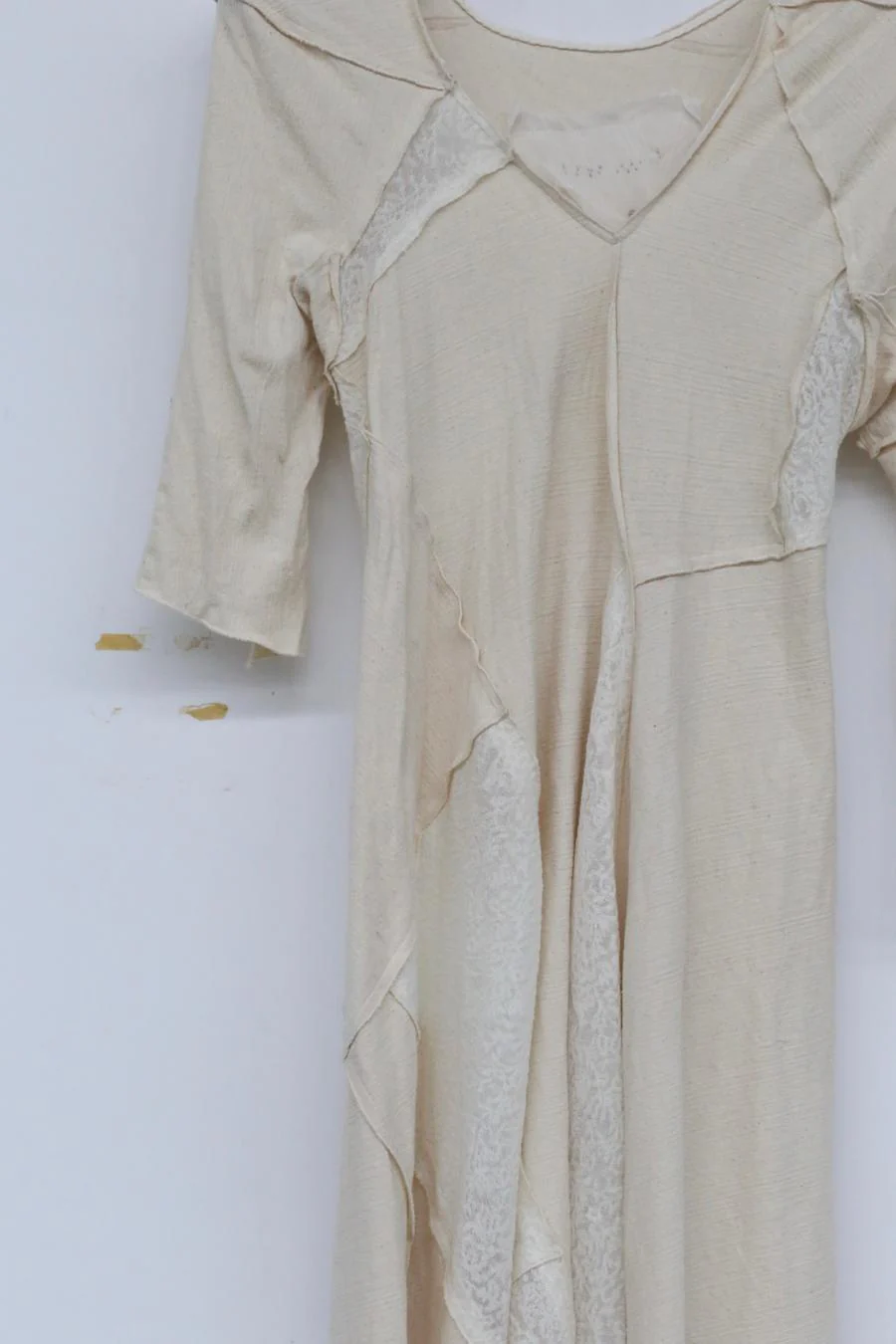 A Research of Elapsing Autumn and Winter Covered Sleeveless Dress Z-7456 Book White - Image 2