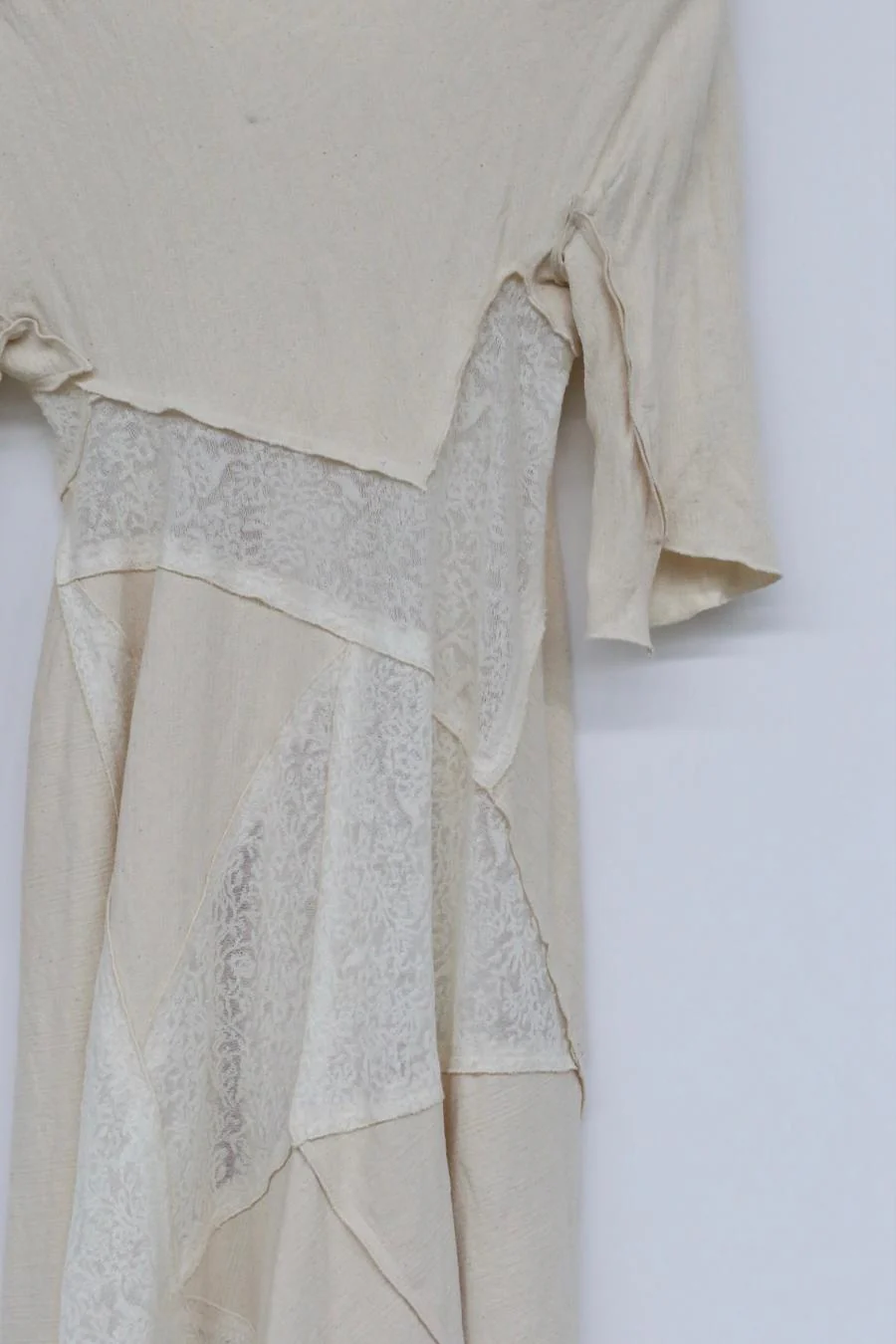 A Research of Elapsing Autumn and Winter Covered Sleeveless Dress Z-7456 Book White - Image 3