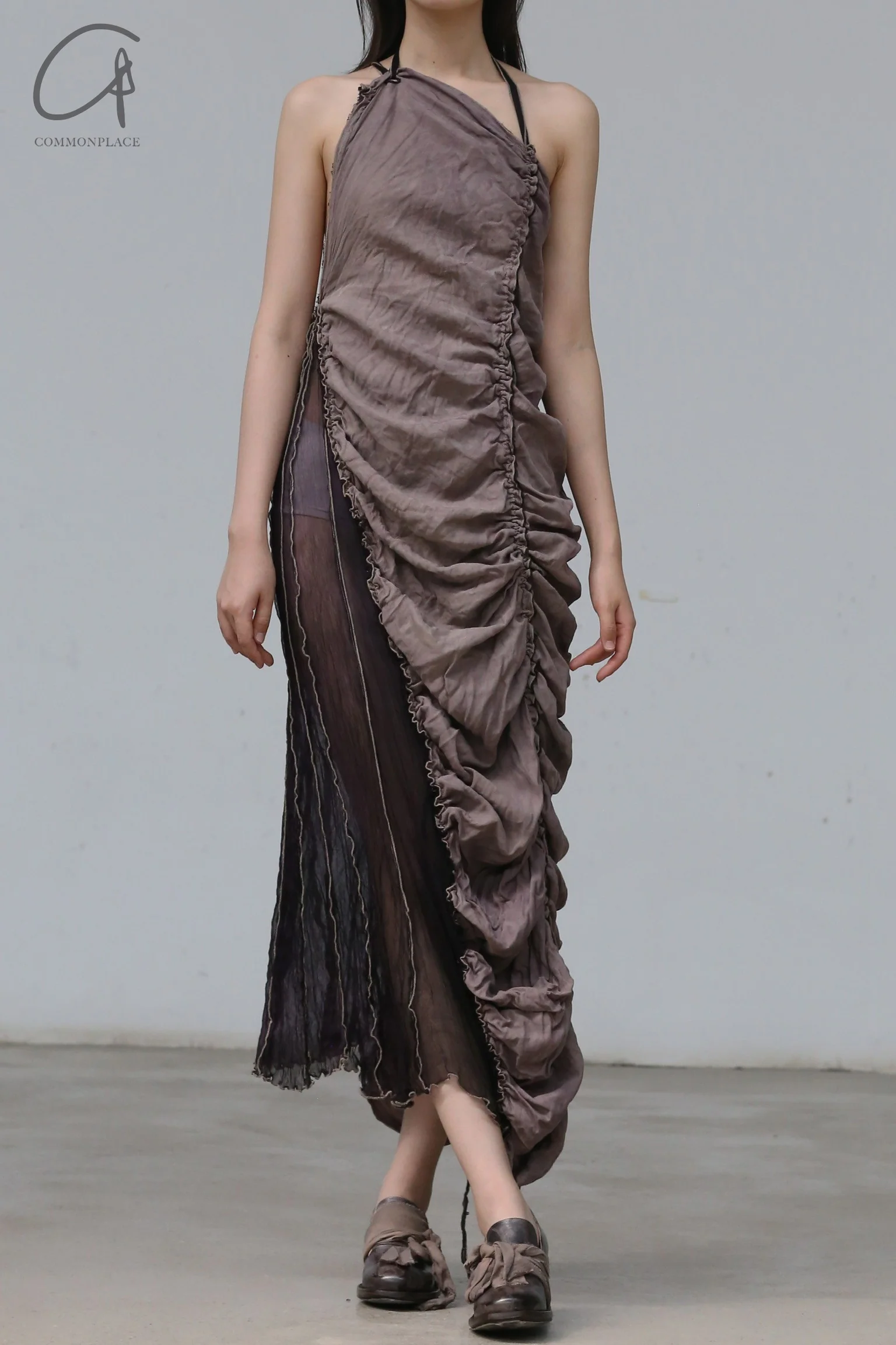 a research of elapsing drawstring pleated dress Z-7189 - Image 3