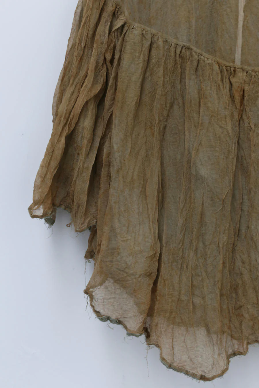 A research on elapsing, a hand-dyed double-layered linen and sheer lace blouse series with multi-pleated hem, ELP-z-7055-HRZONG, floral-dyed brown. - Image 10