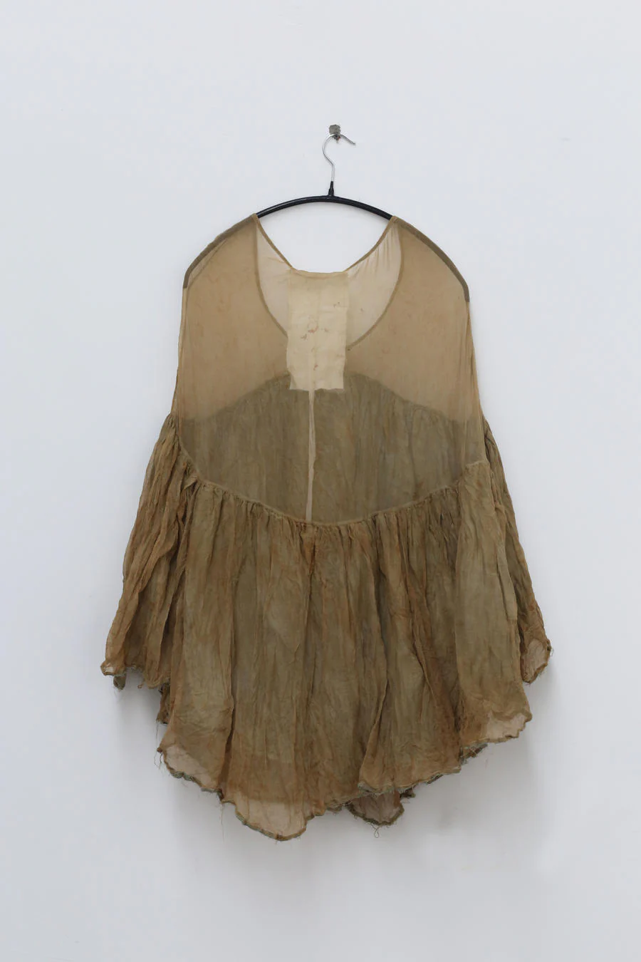 A research on elapsing, a hand-dyed double-layered linen and sheer lace blouse series with multi-pleated hem, ELP-z-7055-HRZONG, floral-dyed brown. - Image 12