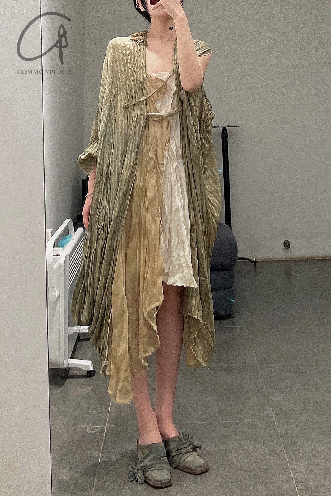 a research of elapsing irregular line dress Z-7076 - Image 14