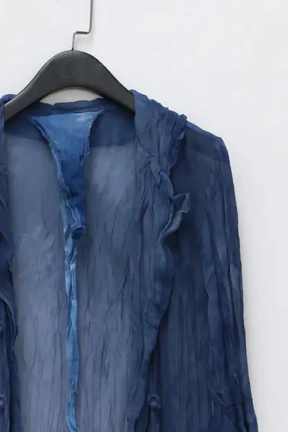 a research of elapsing plant-dyed silk coat z-6629 - Image 9