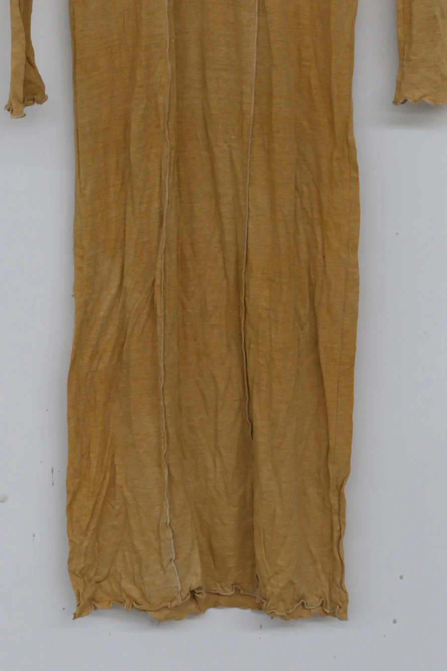 a research of elapsing rust-dyed cotton and linen dress Z-6833 - Image 12
