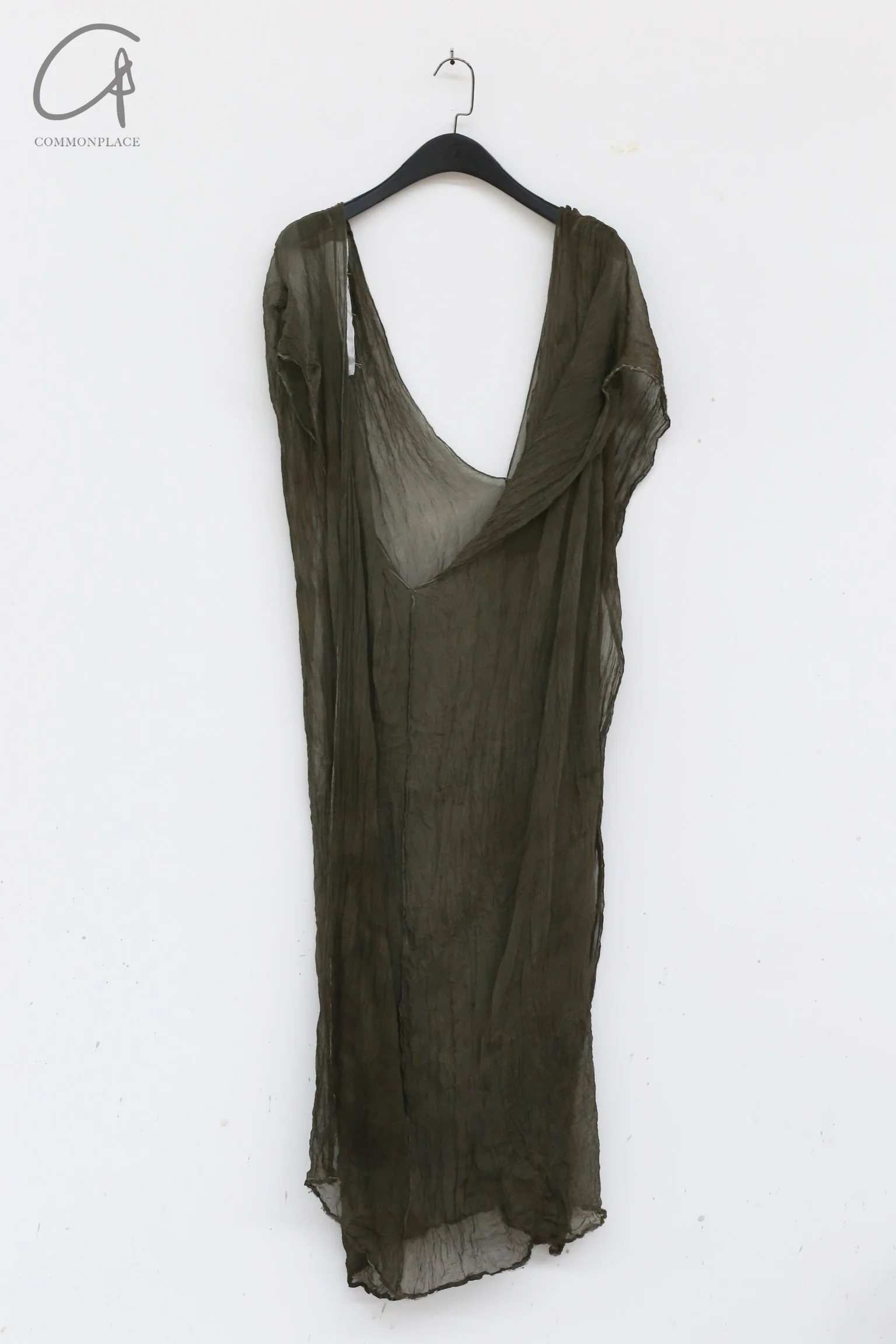a research of elapsing sleeveless loose dress Z-6693 olive green - Image 6