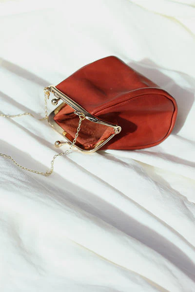 A Tentative Atelier A1920153b Flower Gold Bag - Image 3