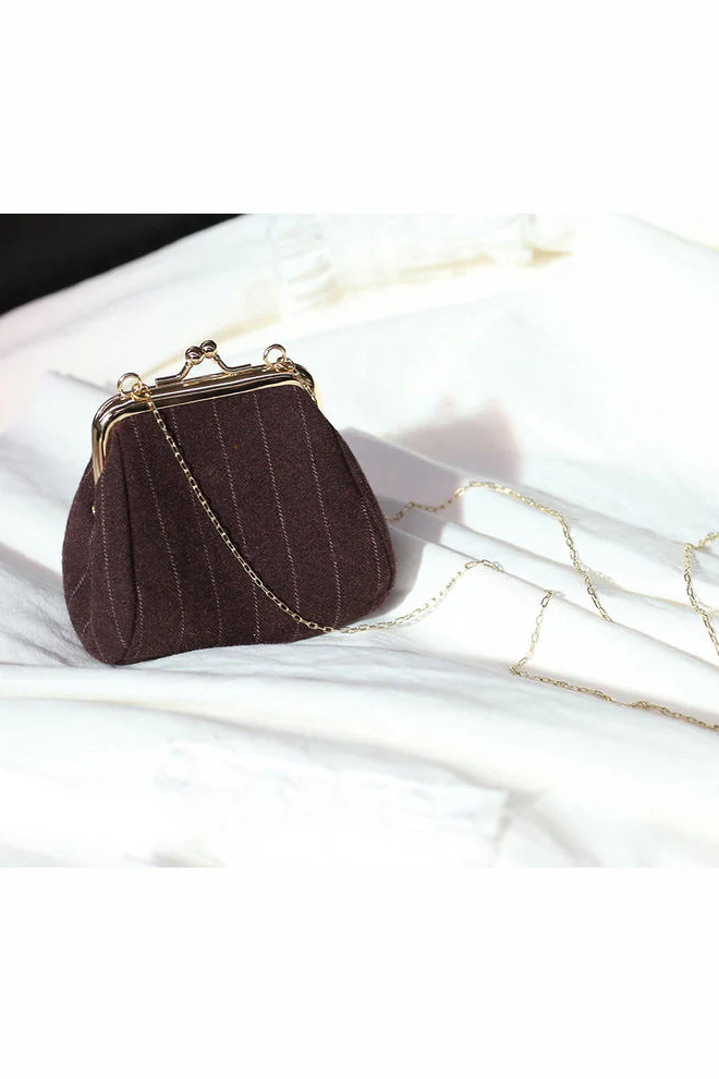 A Tentative Atelier A1920153c Flower Gold Bag - Image 2