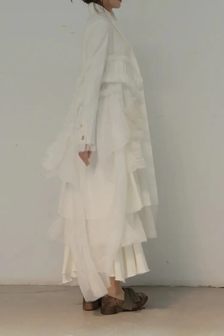 A tentative atelier A2021388 asymmetric hand sewn tight tailed long coat - Image 2