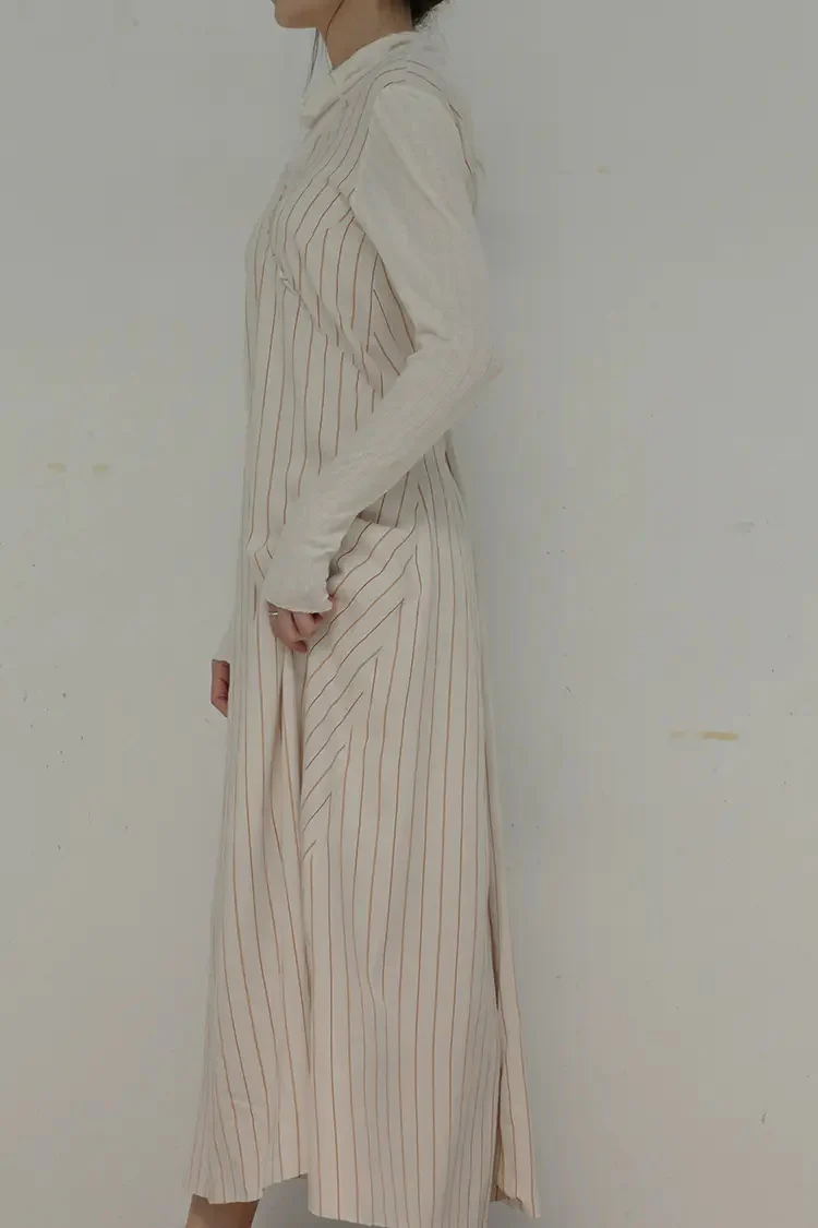 A tentative atelier A2021774 reverse twist knit stripe dress - Image 3