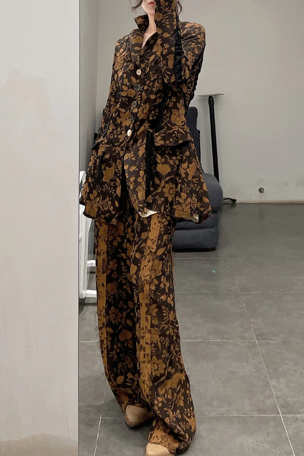 A Tentative Atelier a2121336 Jacquard suit - Image 4