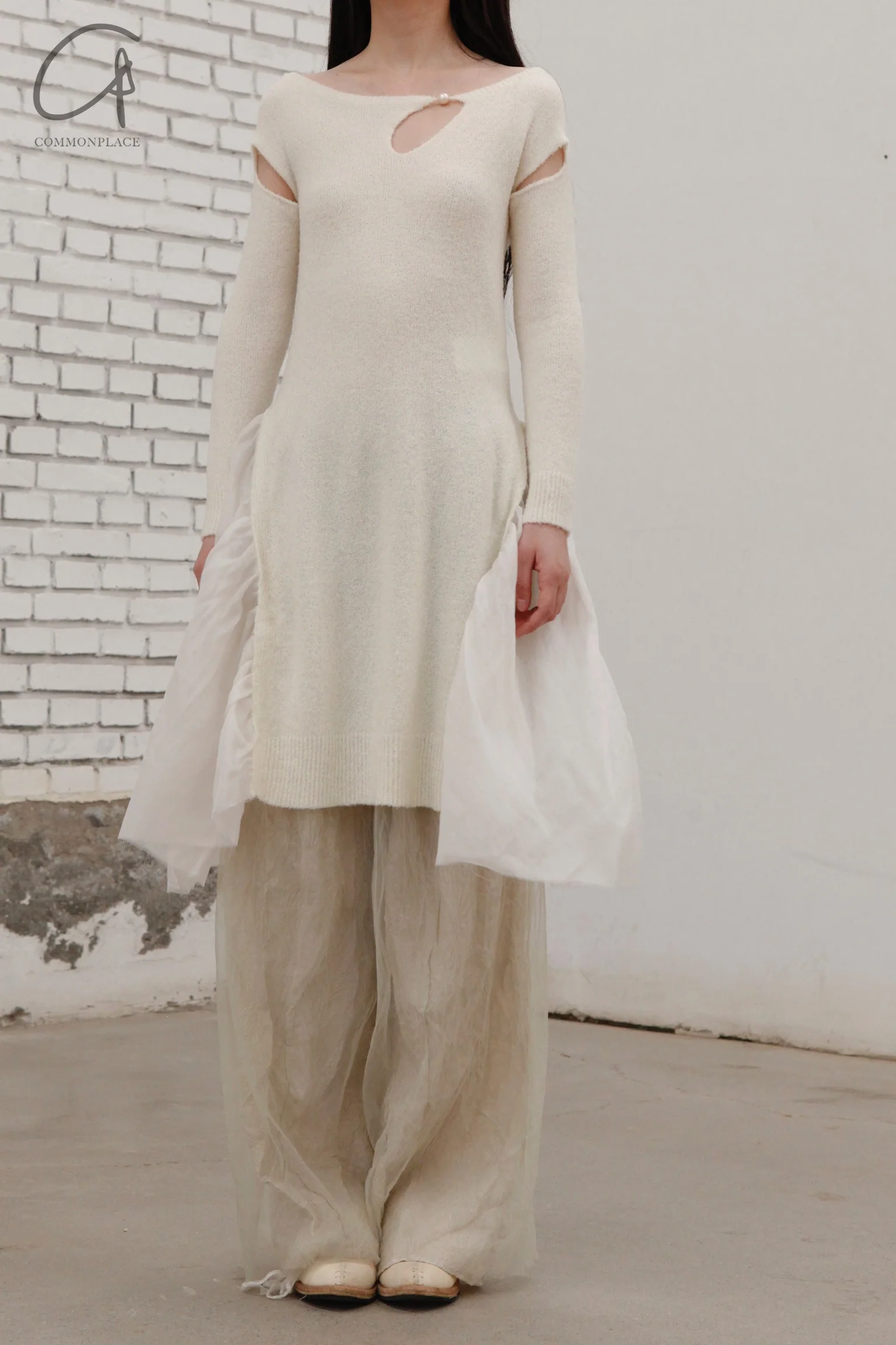 A Tentative Atelier Knit Split Organza Layered Dress A2223852 Off-White - Image 5