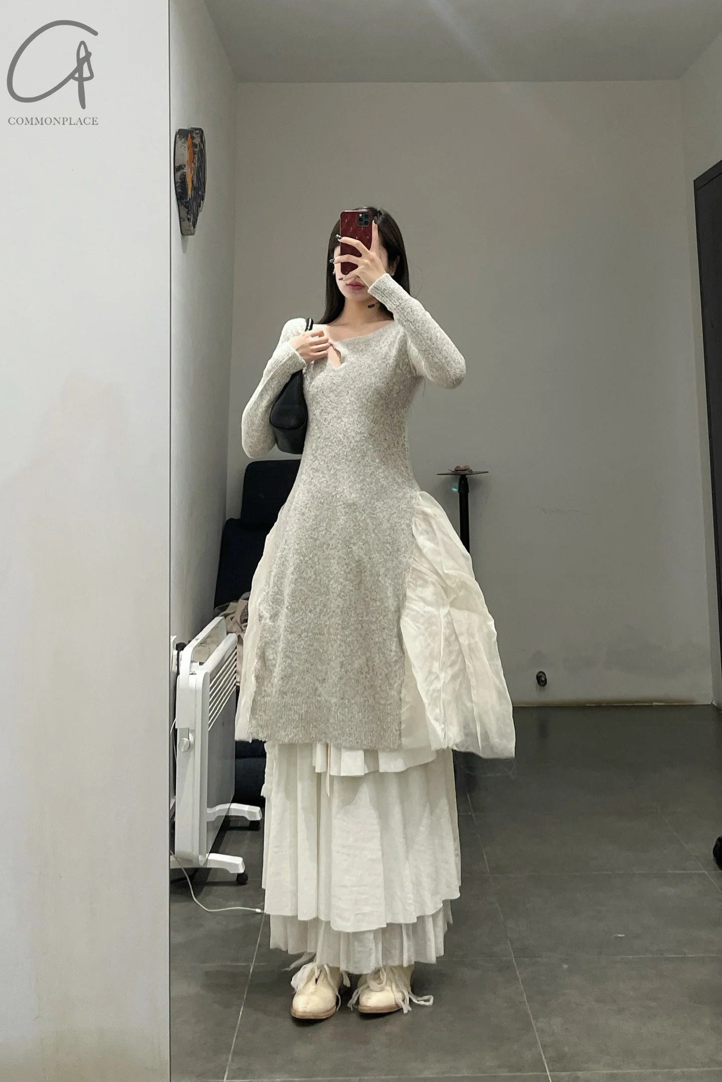 A Tentative Atelier Knitting and European Root Speed Pearl Dress A2223852 - Image 9