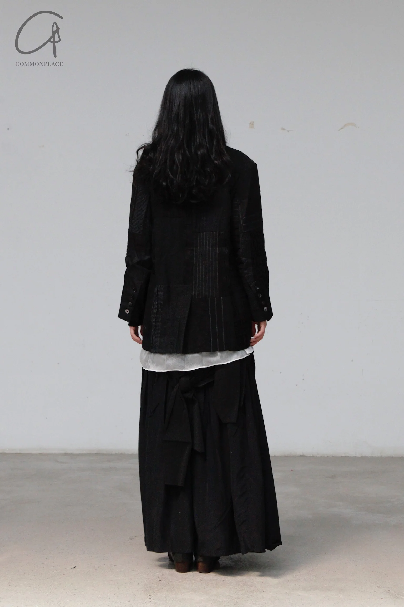 A Tentative Atelier Layered Knot Skirt a2222508B - Image 13