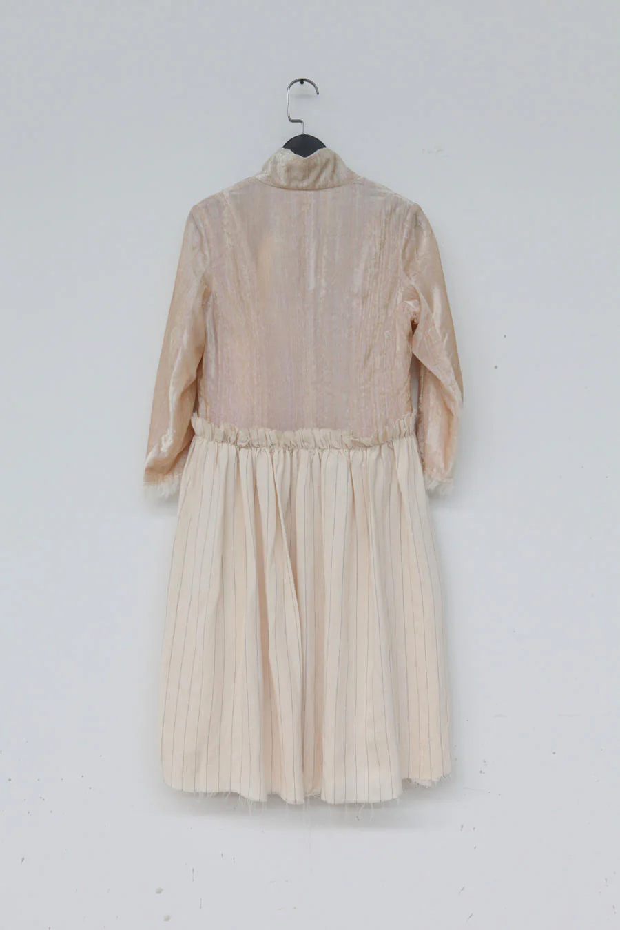A Tentative Atelier A2020333 velvet tie long coat - Image 6