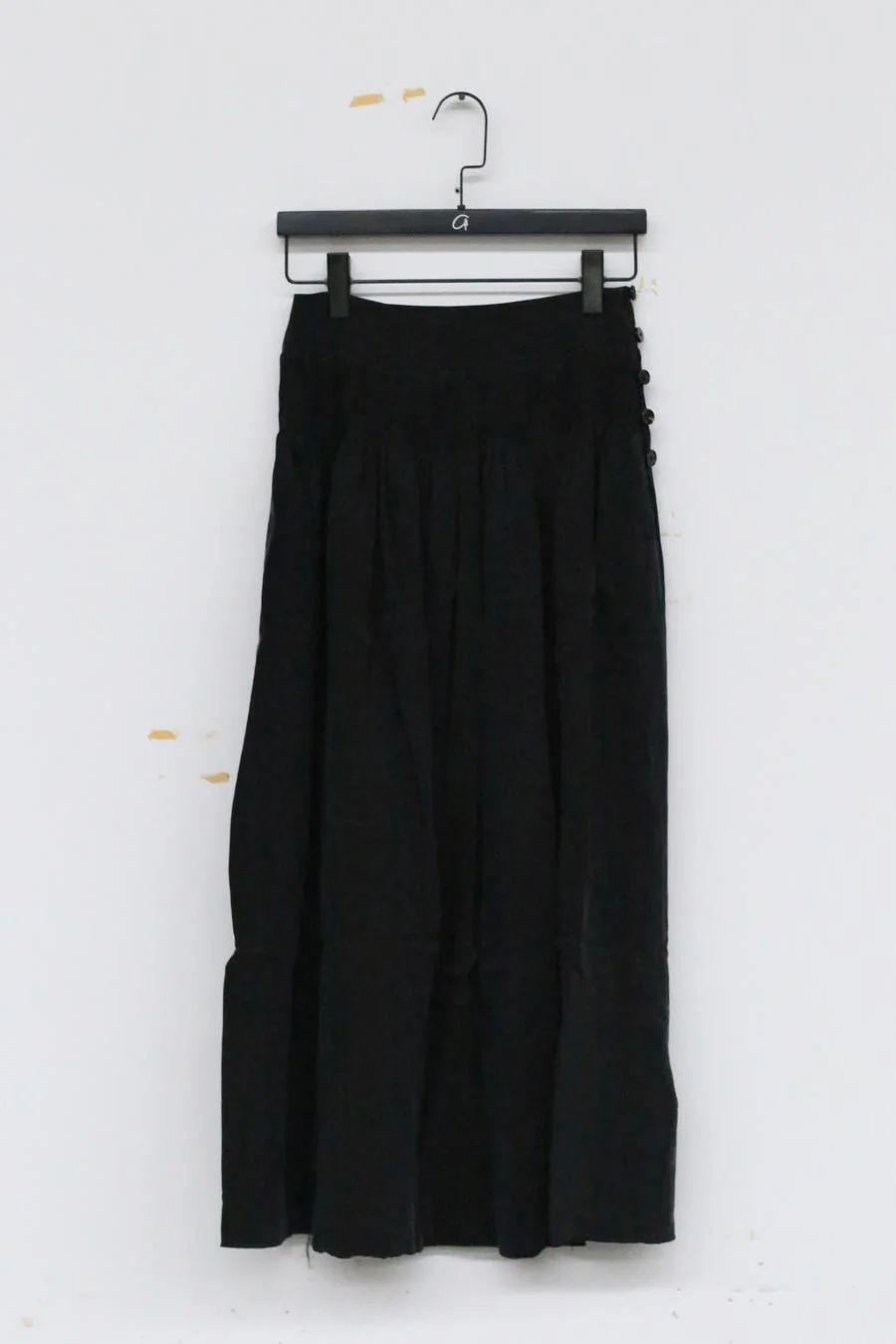 A TENTATIVE ATELIER Washing Fold Skirt A2223552A - Image 2
