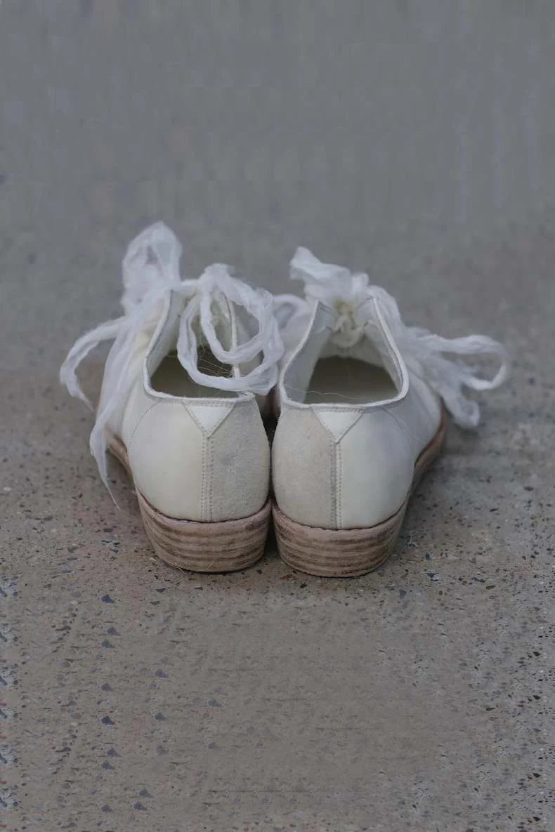 A Tentative Atelier water wash stitched ribbon shoes a2021167a - Image 3