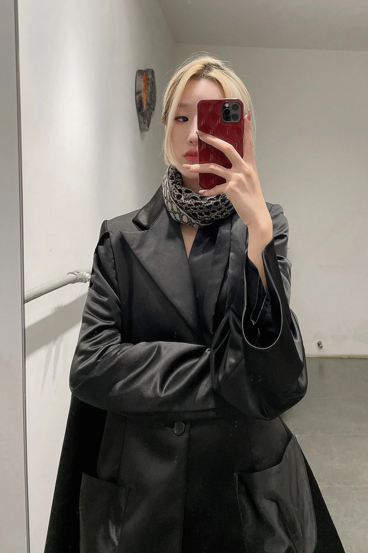 Aganovich (blazer) JK02 FEMME LAINE FROISSE - Image 22
