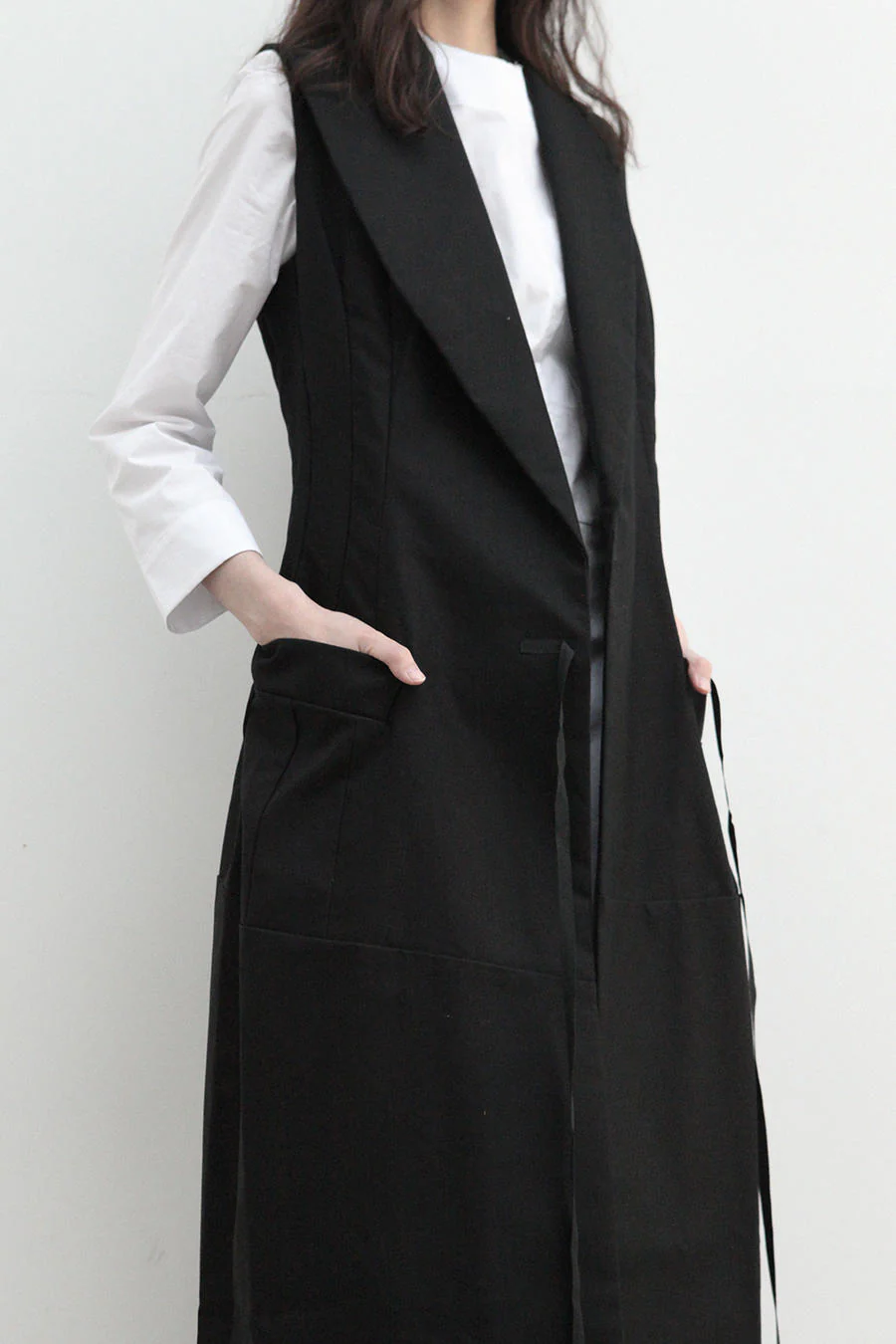 Aganovich sleeveless long jacket JK06 - Image 4