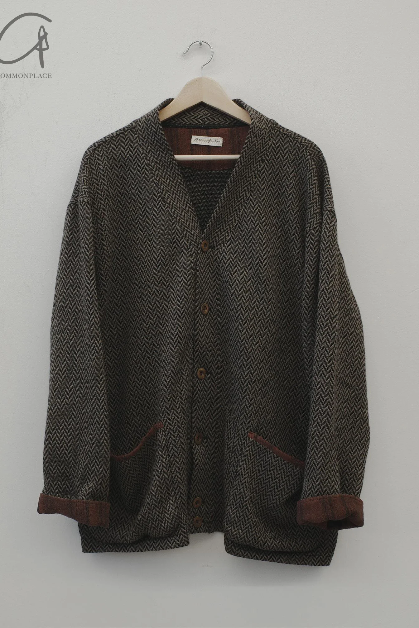 AVIVA JIFEI XUE 24 Autumn and Winter Sage Herringbone Wool Knit V-Neck Cardigan AJX-FW24-VC-SCWK-SWC Sage - Image 5