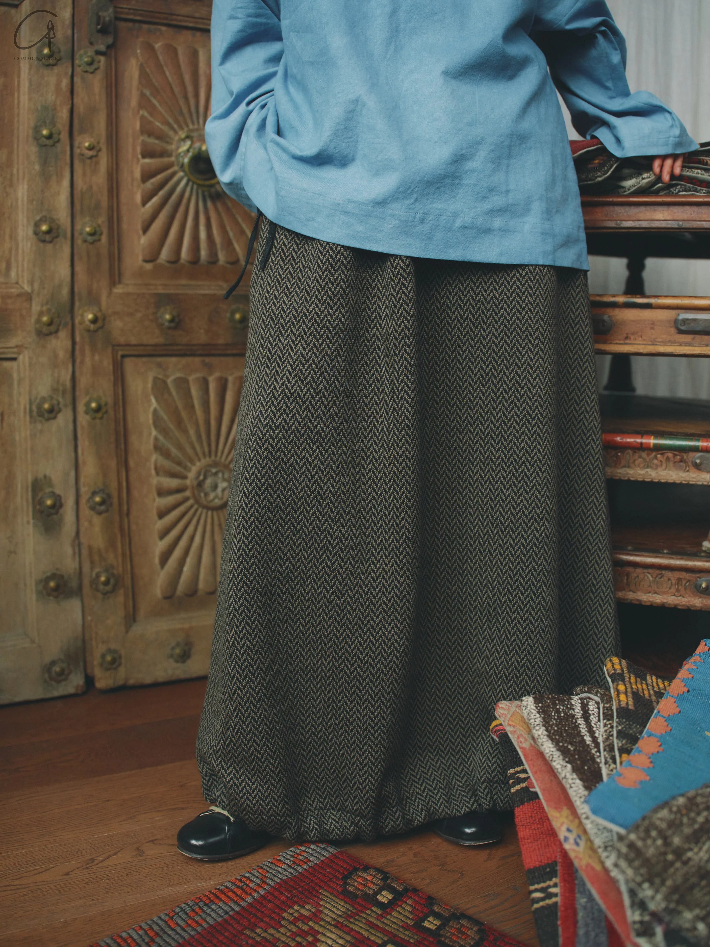 AVIVA JIFEI XUE 24 autumn and winter sage herringbone wool knitted drawstring skirt AJX-FW24-DS-SCWK-SWC sage - Image 9