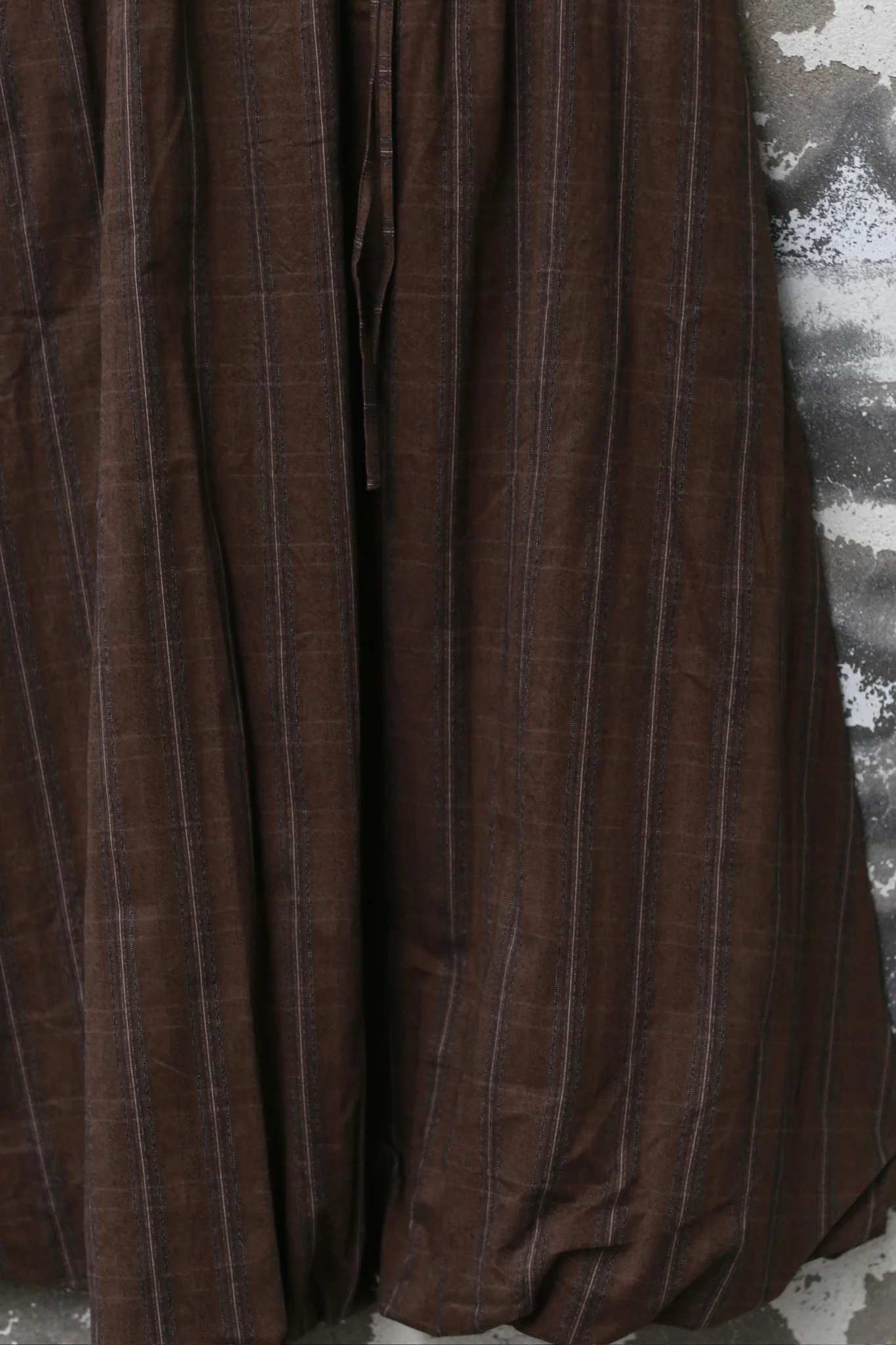 AVIVA JIFEI XUE 25 Autumn and Winter Simple Shirt/Layered Balloon Skirt AJX-FW25-LBS-USCT-Umber Stripe Skirt (FW25-ES) - Image 2