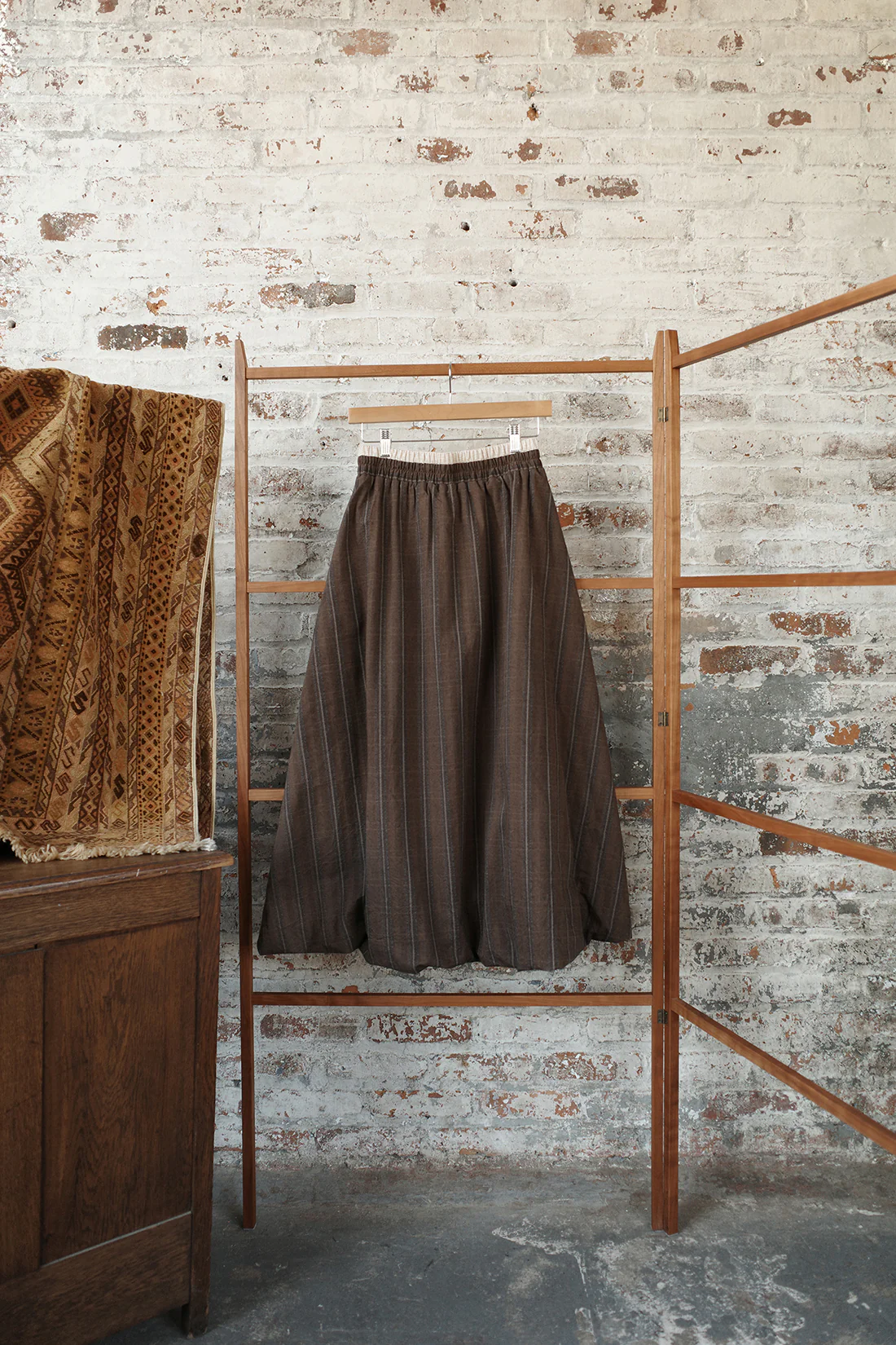 AVIVA JIFEI XUE 25 Autumn and Winter Simple Shirt/Layered Balloon Skirt AJX-FW25-LBS-USCT-Umber Stripe Skirt (FW25-ES) - Image 5