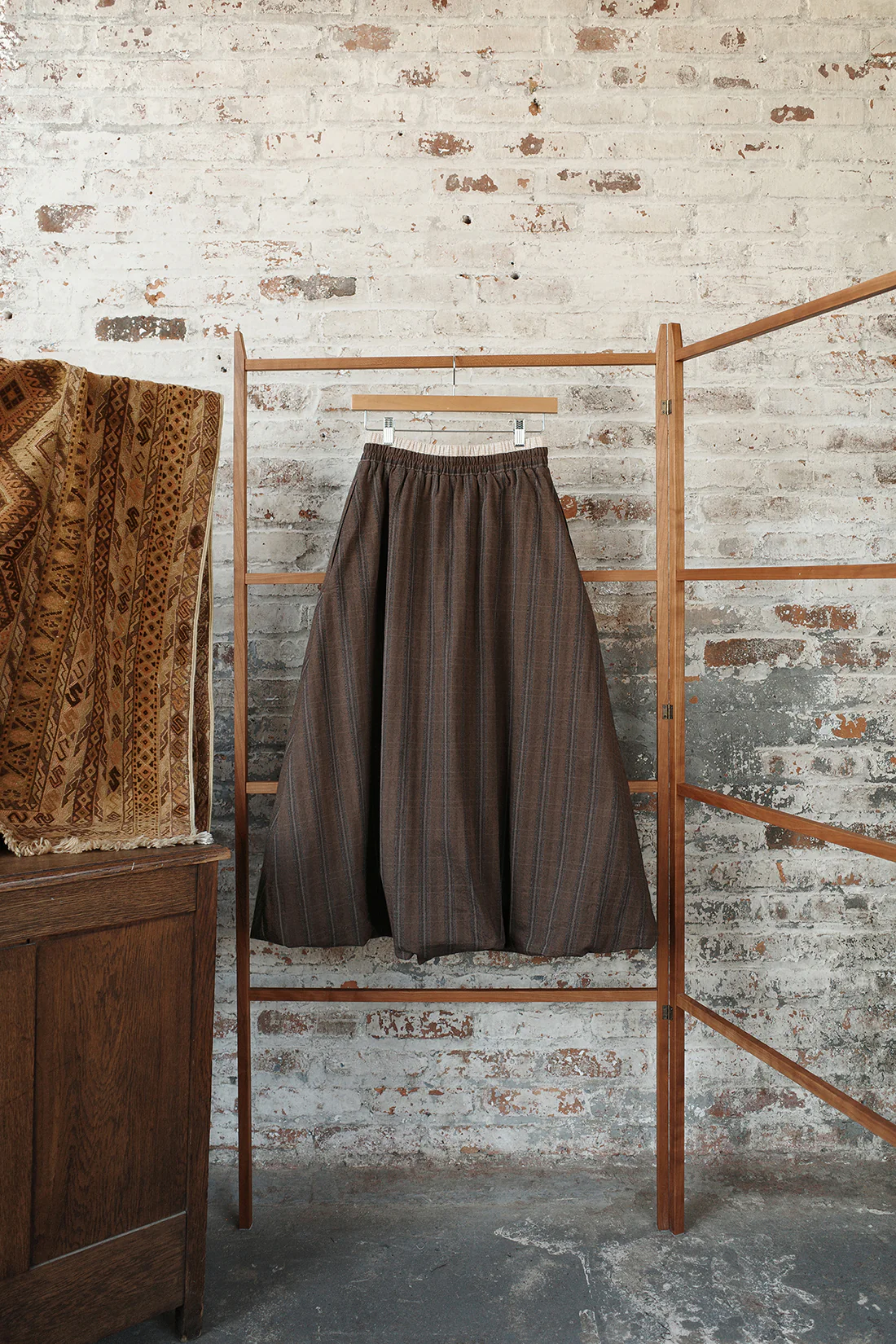 AVIVA JIFEI XUE 25 Autumn and Winter Simple Shirt/Layered Balloon Skirt AJX-FW25-LBS-USCT-Umber Stripe Skirt (FW25-ES) - Image 6