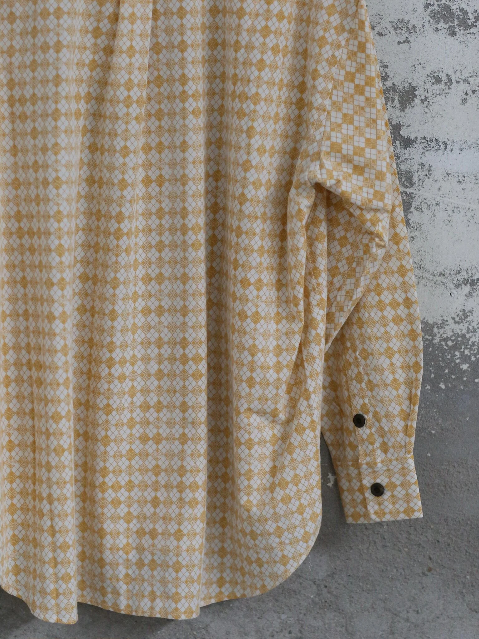Aviva Jifei Xue 26SS Shirt AJX-SS26-GS-CYHAP-JHXX (Chrysanthemum Yellow Herat Argyle Print) - Image 3