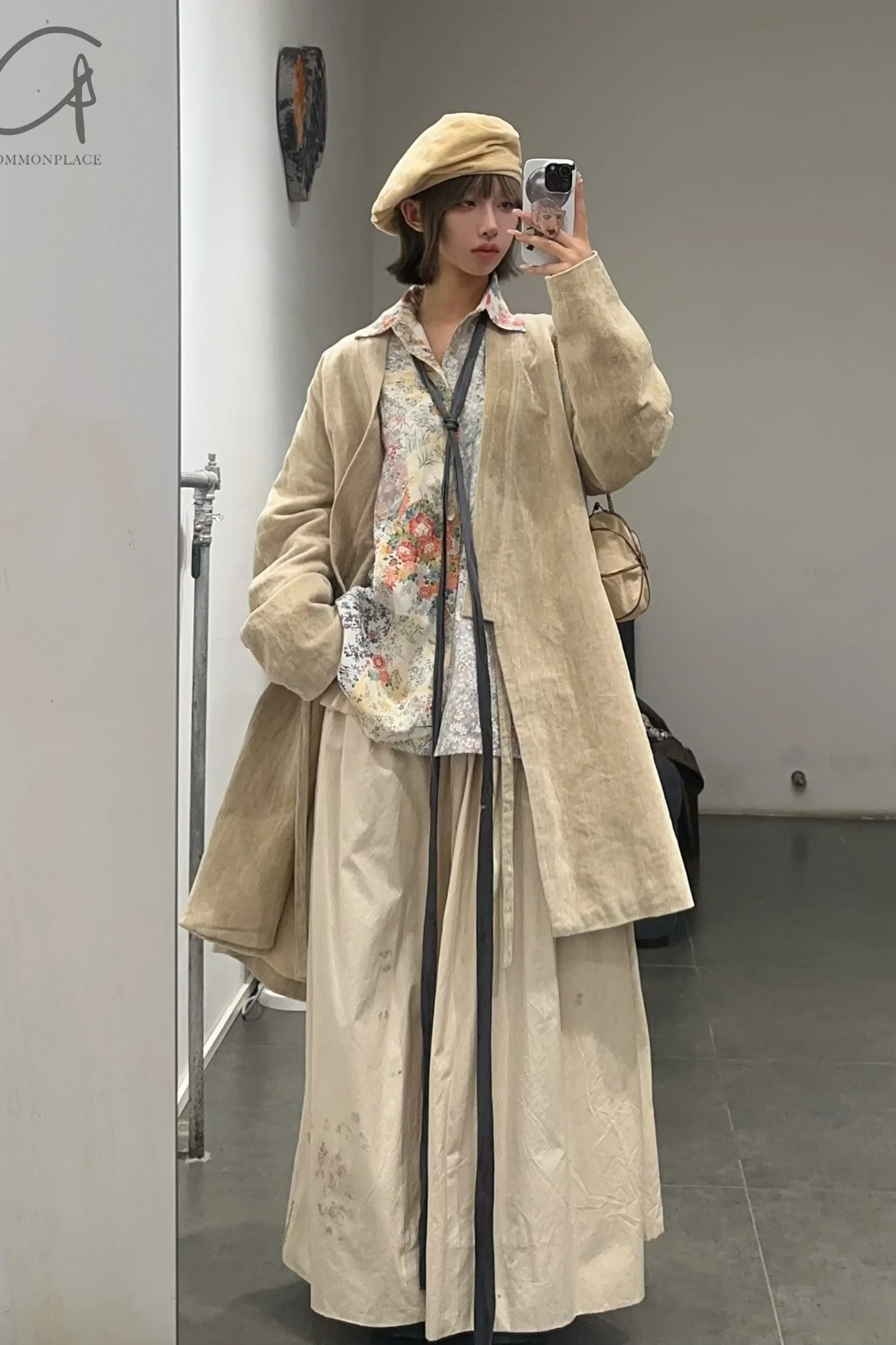 AVIVA JIFEI XUE Beige velvet mid-length kimono jacket FW23-KJM-BE - Image 17