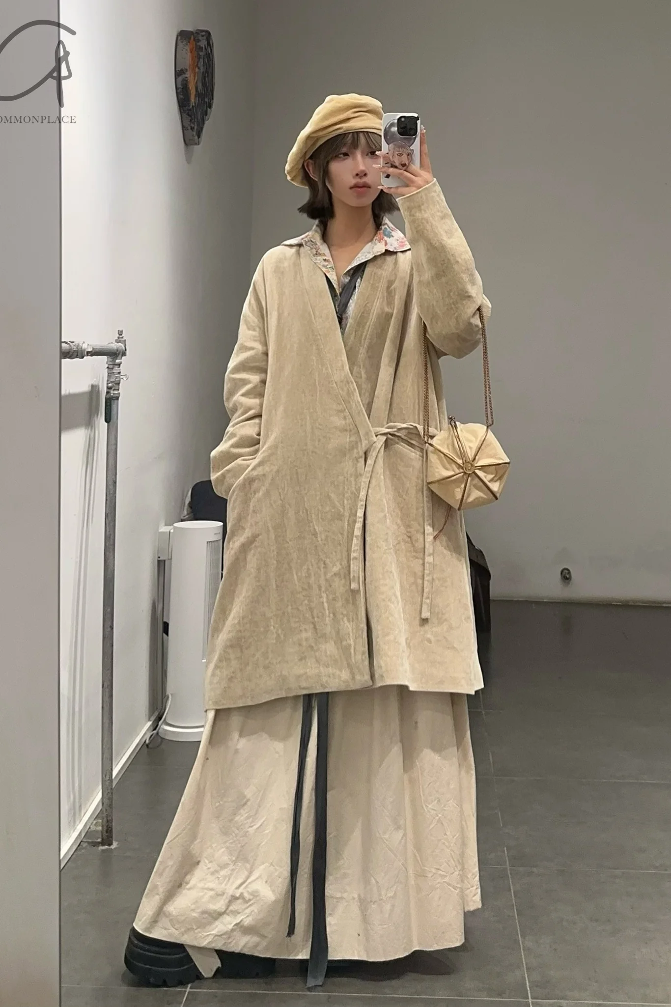 AVIVA JIFEI XUE Beige velvet mid-length kimono jacket FW23-KJM-BE - Image 18