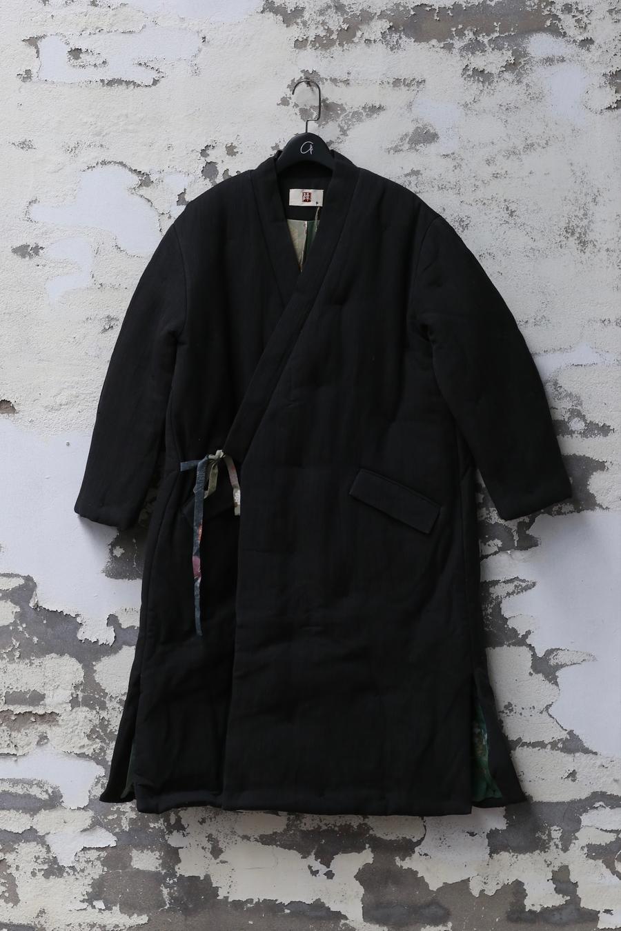 AVIVA JIFEI XUE Padded Long Kimono Jacket with Vintage Patch Lining FW22-PKJL-DGRY - Image 11