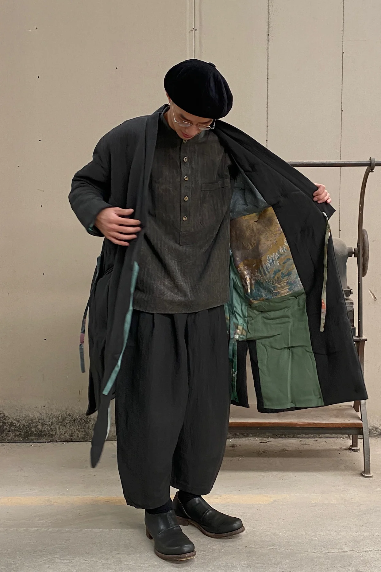 AVIVA JIFEI XUE Padded Long Kimono Jacket with Vintage Patch Lining FW22-PKJL-DGRY - Image 2