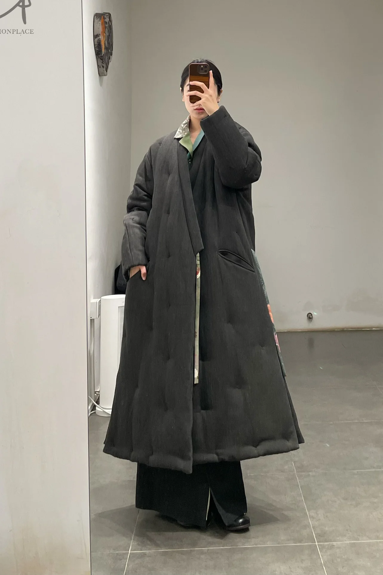 AVIVA JIFEI XUE Padded Long Kimono Jacket with Vintage Patch Lining FW22-PKJL-DGRY - Image 27