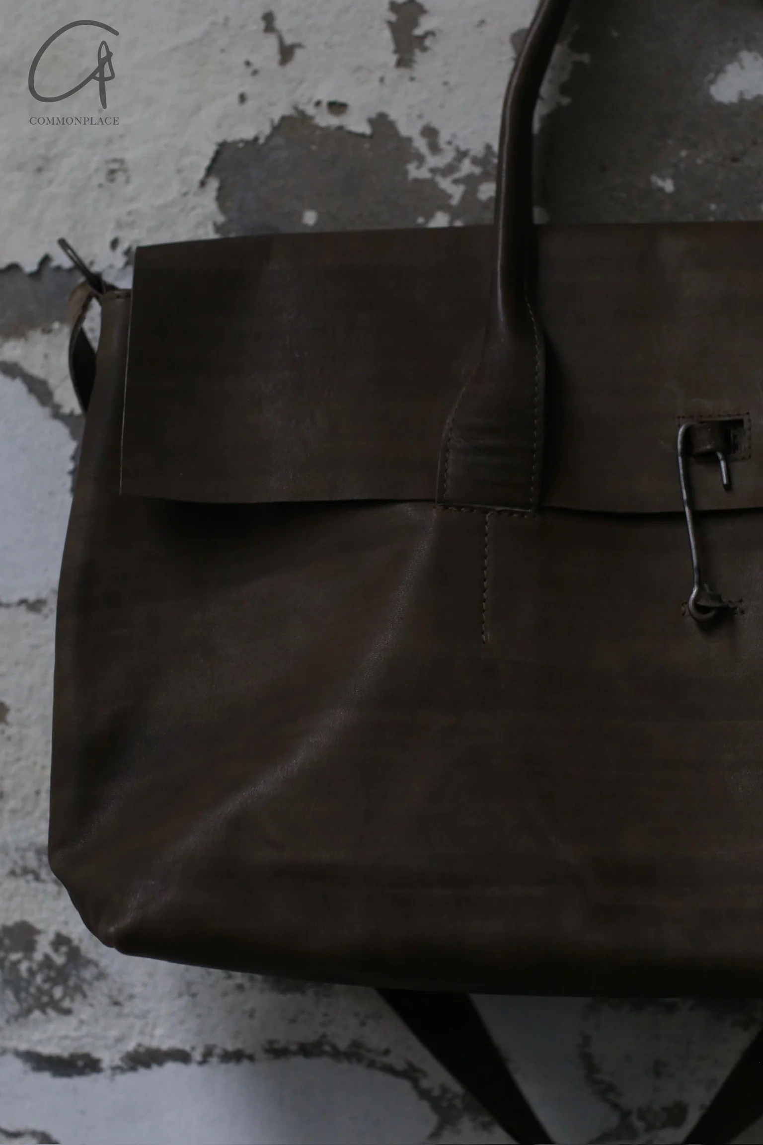 AVIVA JIFEI XUE X Tagliovivo 24 Autumn and Winter Flower Dye Handbag Hand-brushed Cowhide AJX-SS24 DOCTOR 24H-ZONG Brown SS24 - Image 4
