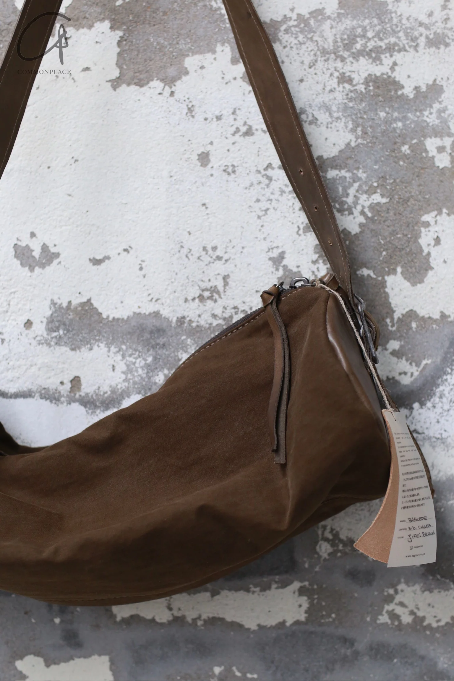 AVIVA JIFEI XUE X Tagliovivo 24 autumn and winter shoulder crossbody bucket bag craftsman AJX-BAGUETTE-ZONG brown - Image 2