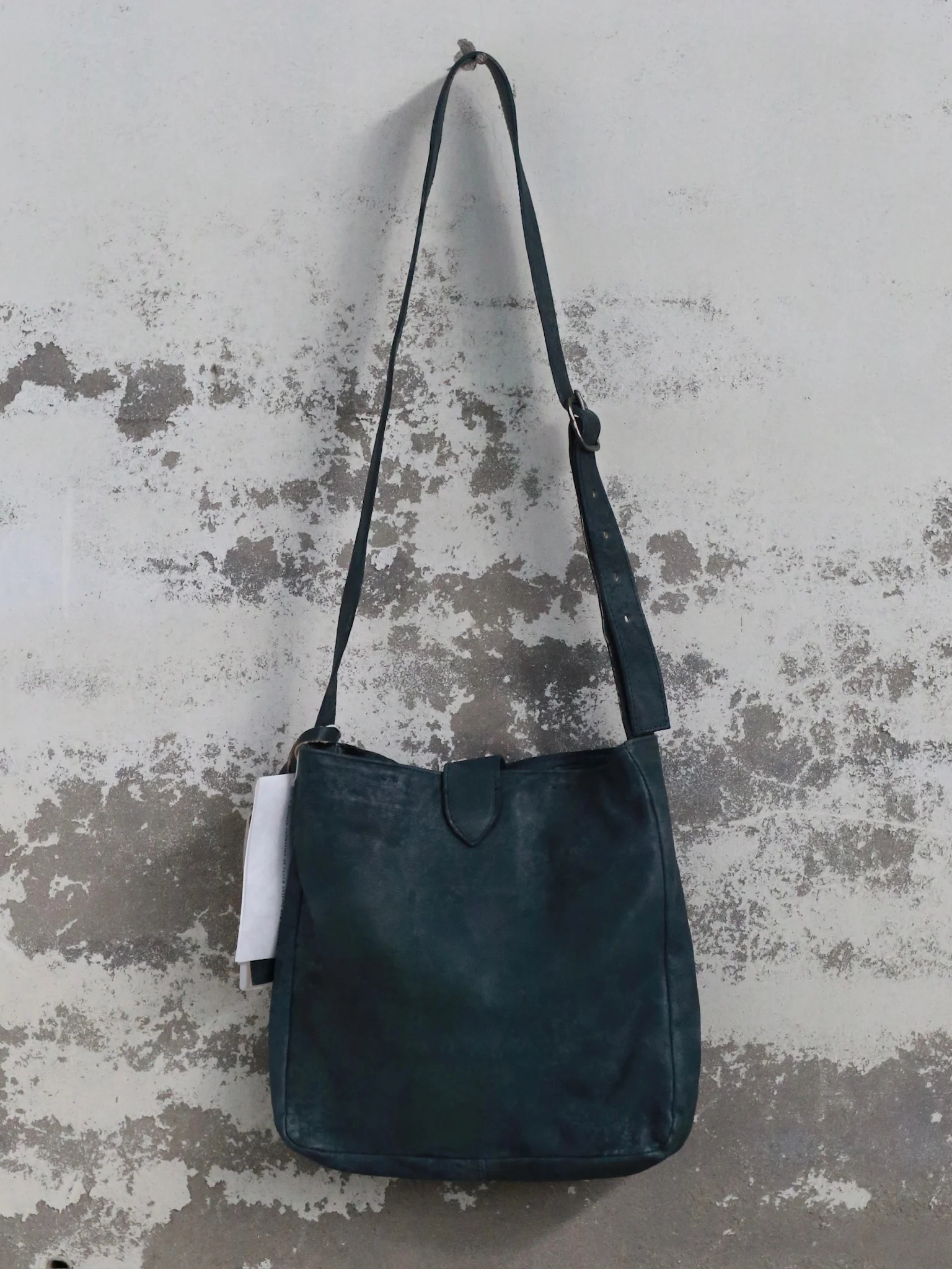 AVIVA JIFEI XUE X Tagliovivo Collaboration 2025 Autumn/Winter Crossbody Bag, Craftsman AJX-CROSSBODY S-BASILISK - Image 4