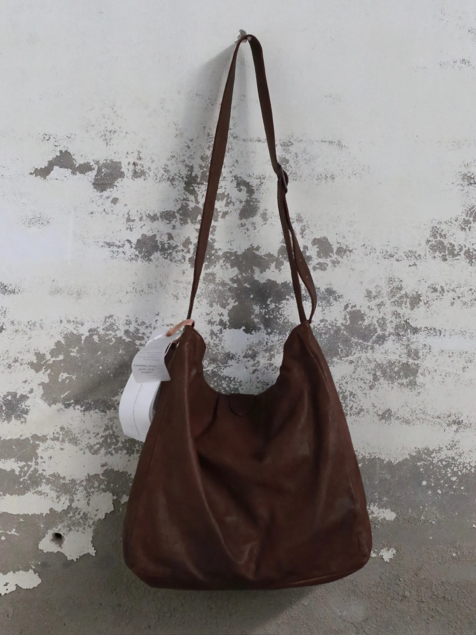 AVIVA JIFEI XUE X Tagliovivo Collaboration 2025 Autumn/Winter Hand-dyed Crossbody Bag, Craftsman AJX-CROSSBODYL-H.D. LAMBSKIN-UMBER - Image 4