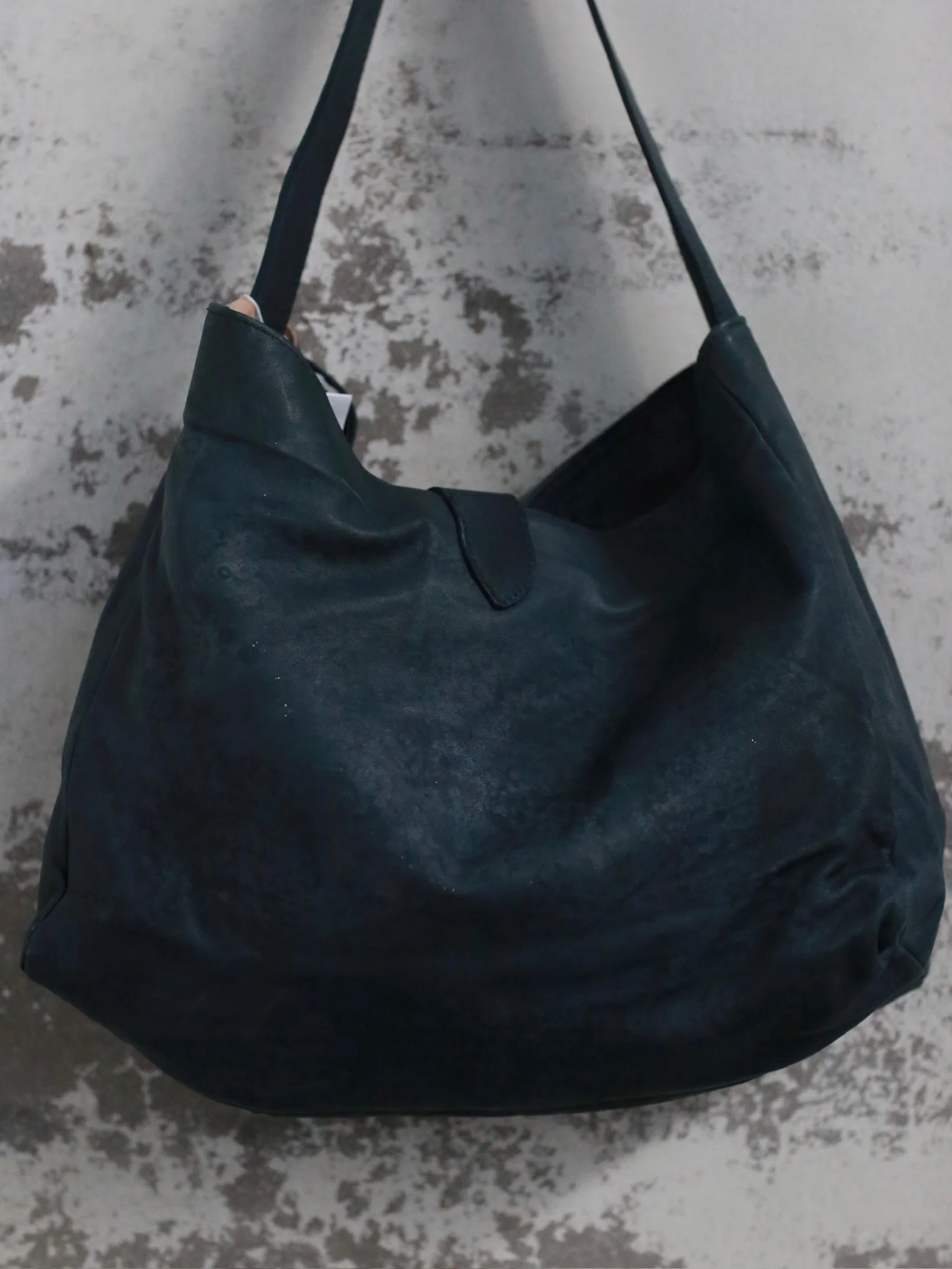 AVIVA JIFEI XUE X Tagliovivo Collaboration 2025 Autumn/Winter Handbag, Crafted by AJX-TOTE H.D.LAMBSKIN/BRASS-BASILISK - Image 3