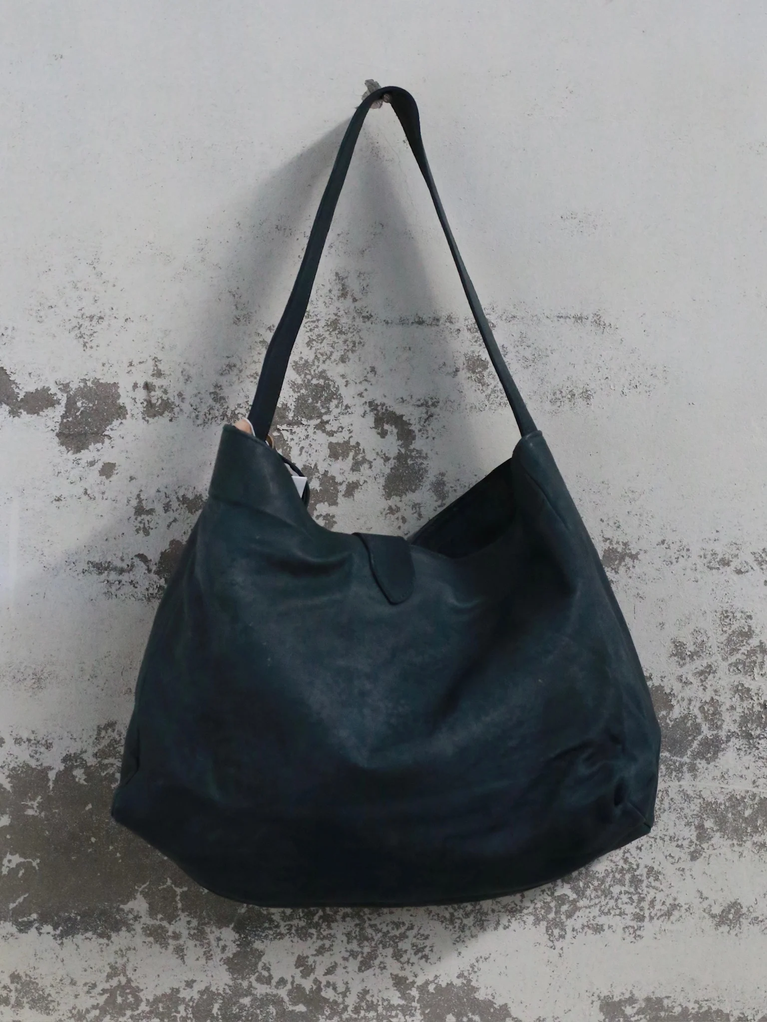 AVIVA JIFEI XUE X Tagliovivo Collaboration 2025 Autumn/Winter Handbag, Crafted by AJX-TOTE H.D.LAMBSKIN/BRASS-BASILISK - Image 4