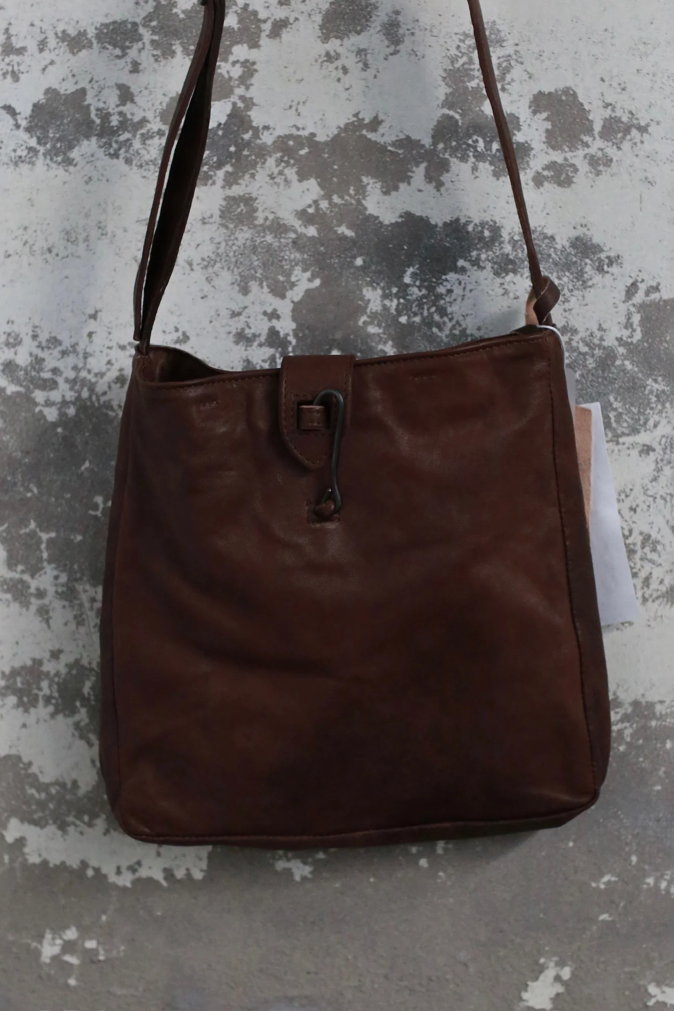 AVIVA JIFEI XUE X Tagliovivo Collaboration 2025 Fall/Winter Crossbody Bag, Craftsman AJX-CROSSBODY S-UMBER - Image 2