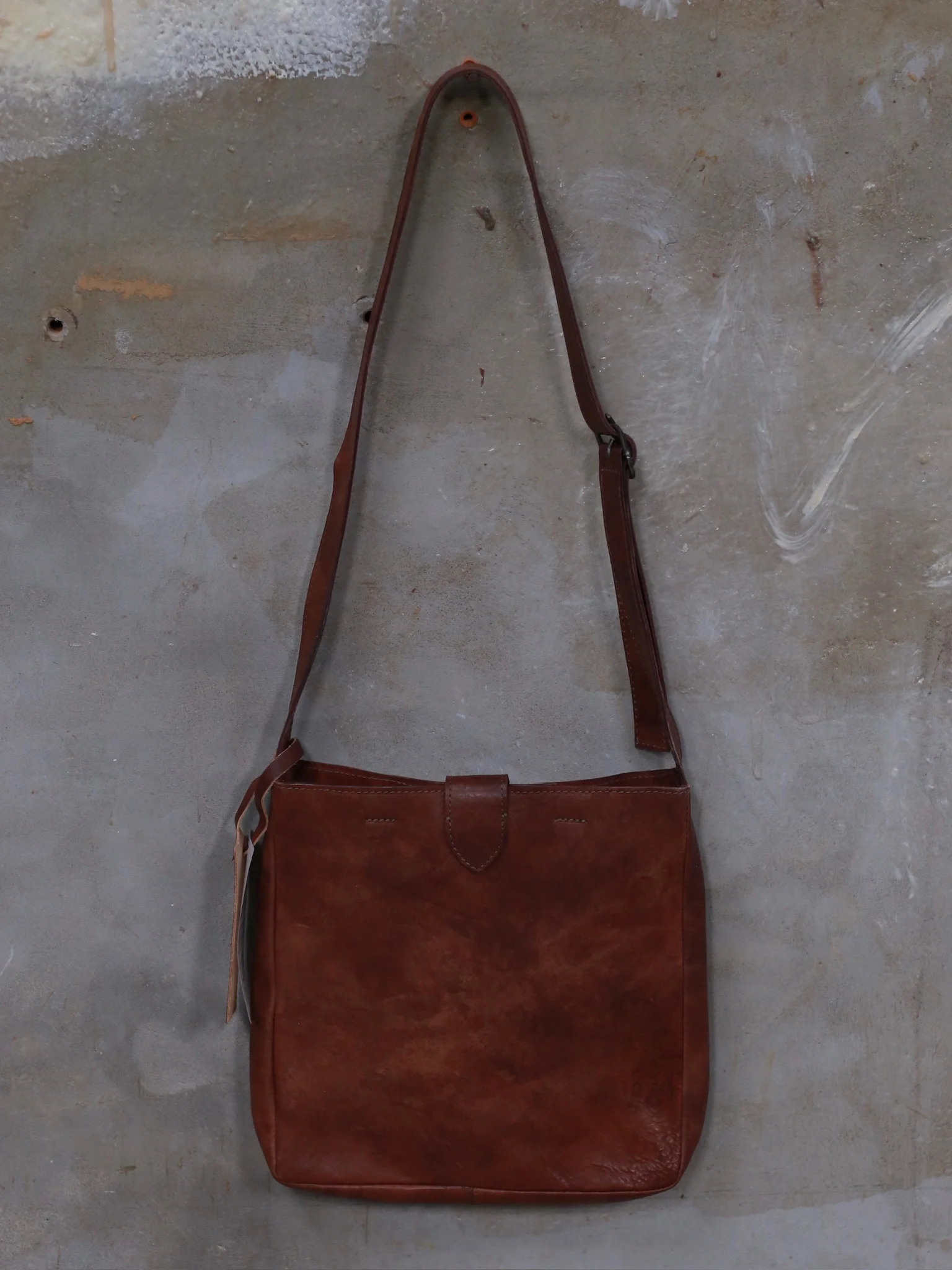 AVIVA JIFEI XUE X Tagliovivo Hand-dyed horse leather handbag/shoulder bag Artisan AJX-TOTE BAG S-Bauxite - Image 5