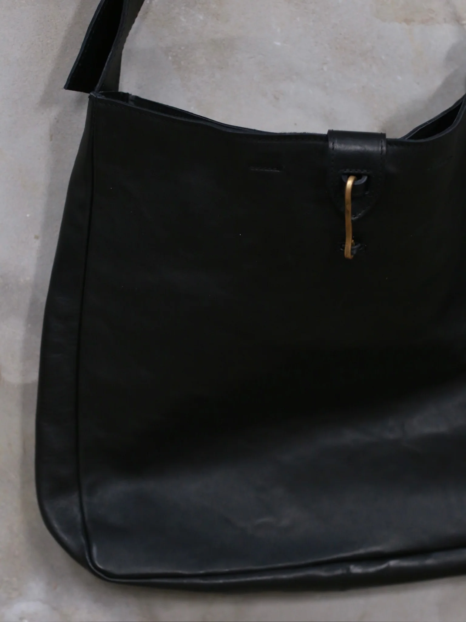 AVIVA JIFEI XUE X Tagliovivo Horse Leather Handbag/Shoulder Bag Craftsman AJX-TOTE BAG-HEI Black - Image 3