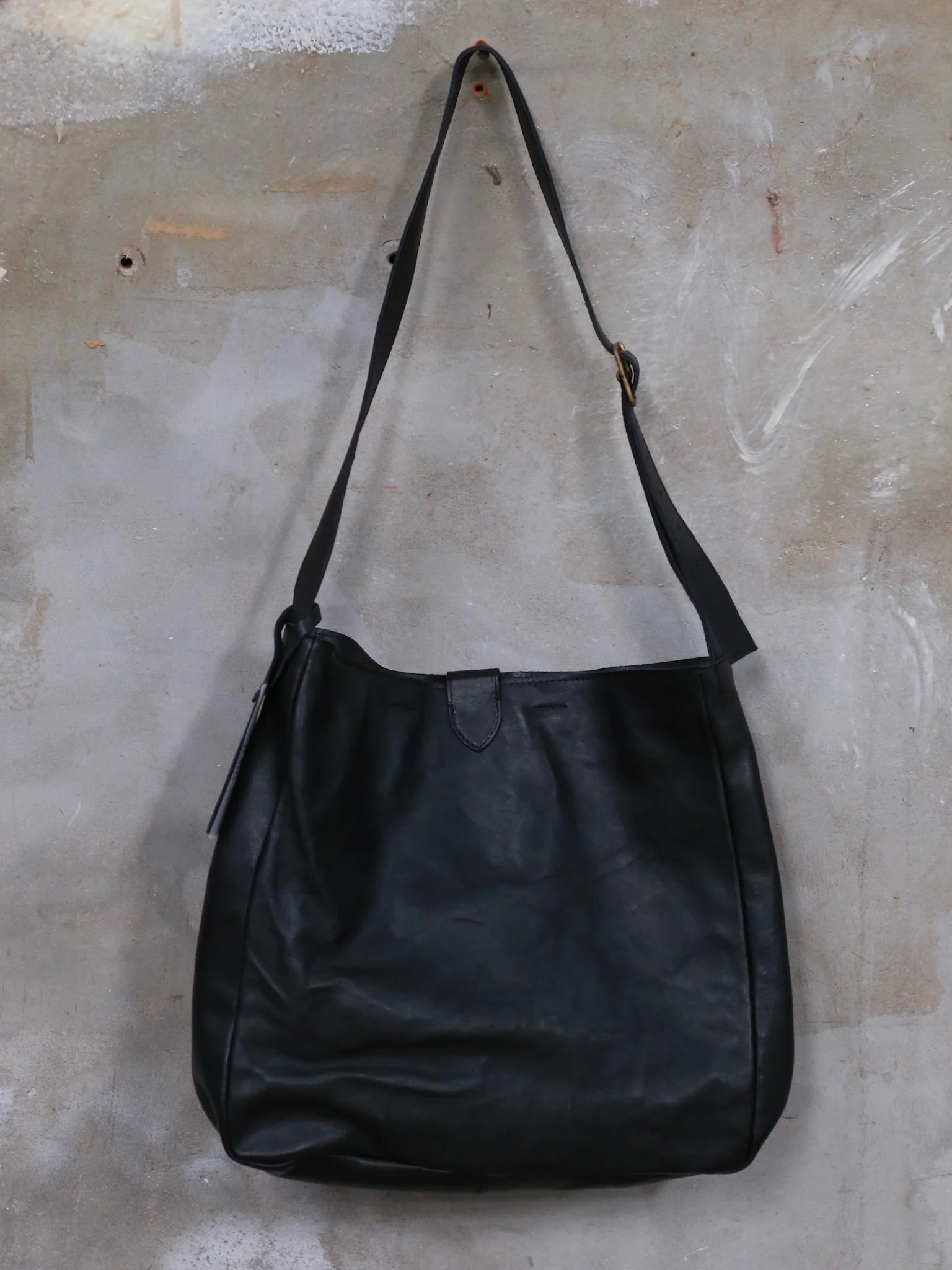 AVIVA JIFEI XUE X Tagliovivo Horse Leather Handbag/Shoulder Bag Craftsman AJX-TOTE BAG-HEI Black - Image 5