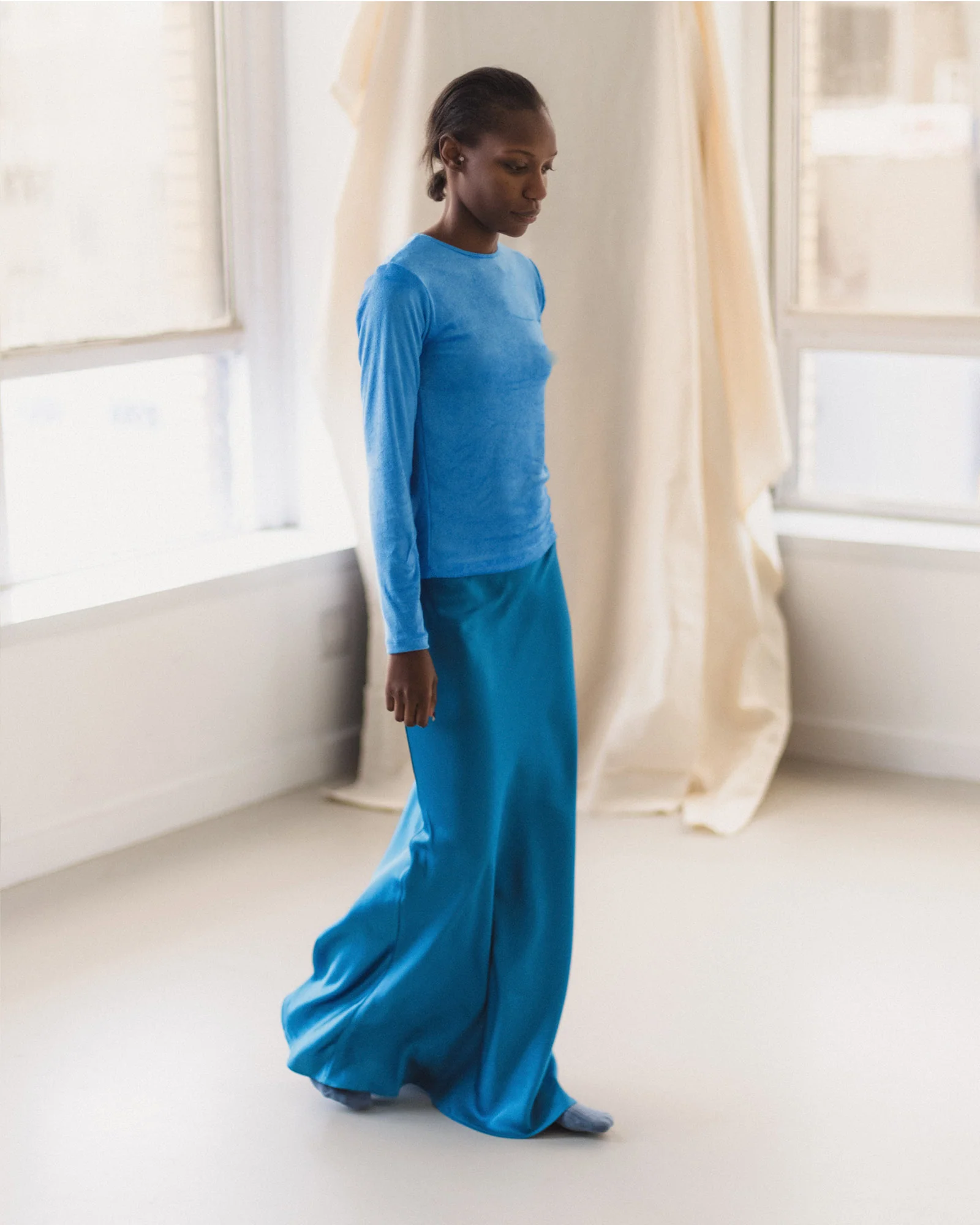 BASERANGE 25 Autumn/Winter Fitted Skirt Comfortable French BAS-SSDYF-EV-AU25-ORA BLUE - Image 11