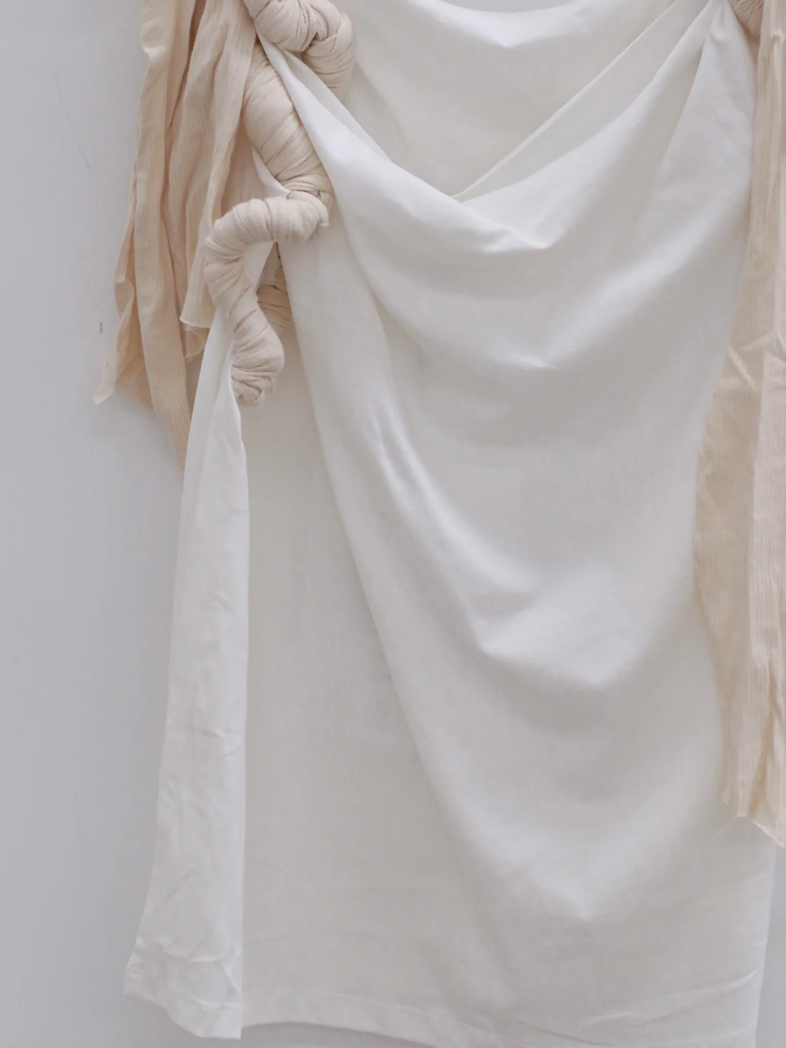 BASERANGE 25 Autumn/Winter remake series T-shirt/suspender combination BAS-TTG2-RE-AU25-1-5 (TTG2-RE-AU25) - Image 3