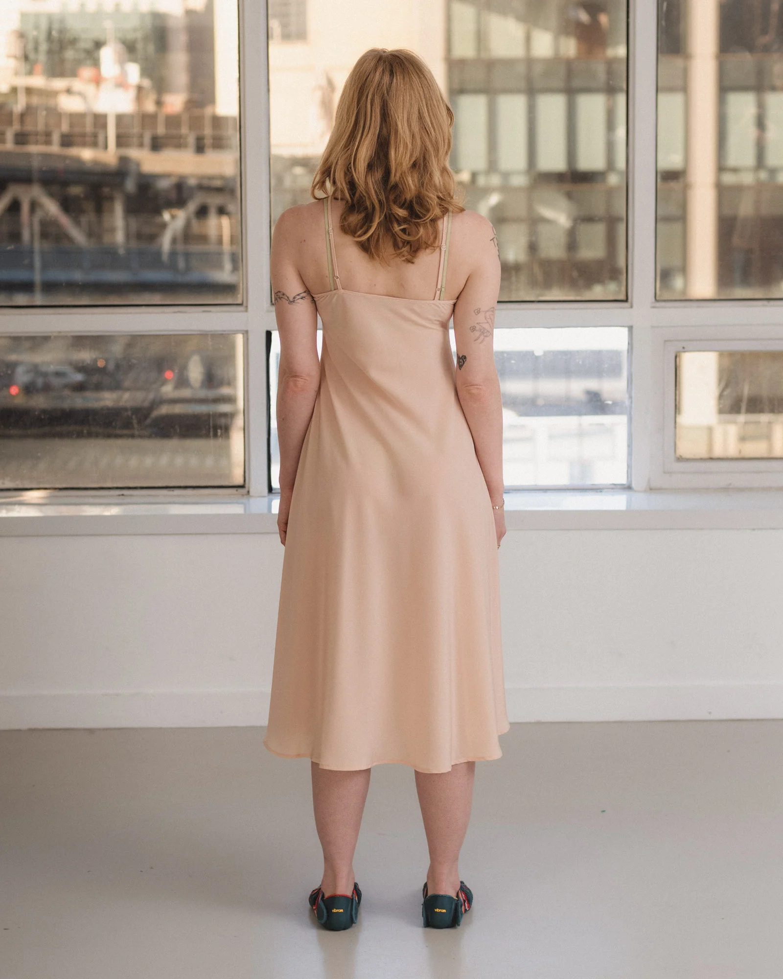BASERANGE 25 Autumn/Winter Strapless Waist Dress Portugal BAS-DRAV-SC-AU25-BARO PINK - Image 9