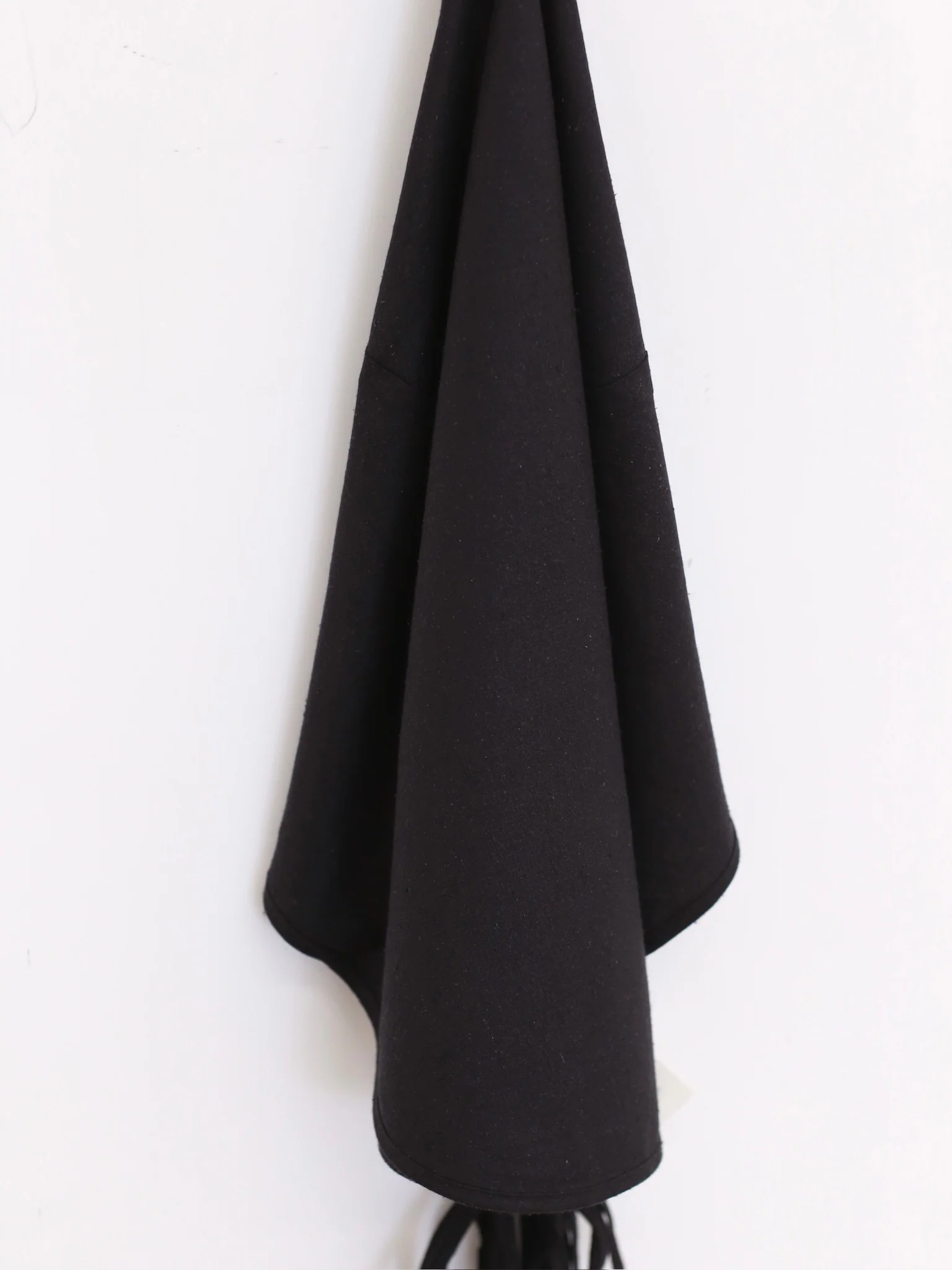 BASERANGE 25 Spring/Summer France Silk Toma Top Strap Vest BAS-TOMA-WS-000-HEI Black - Image 8