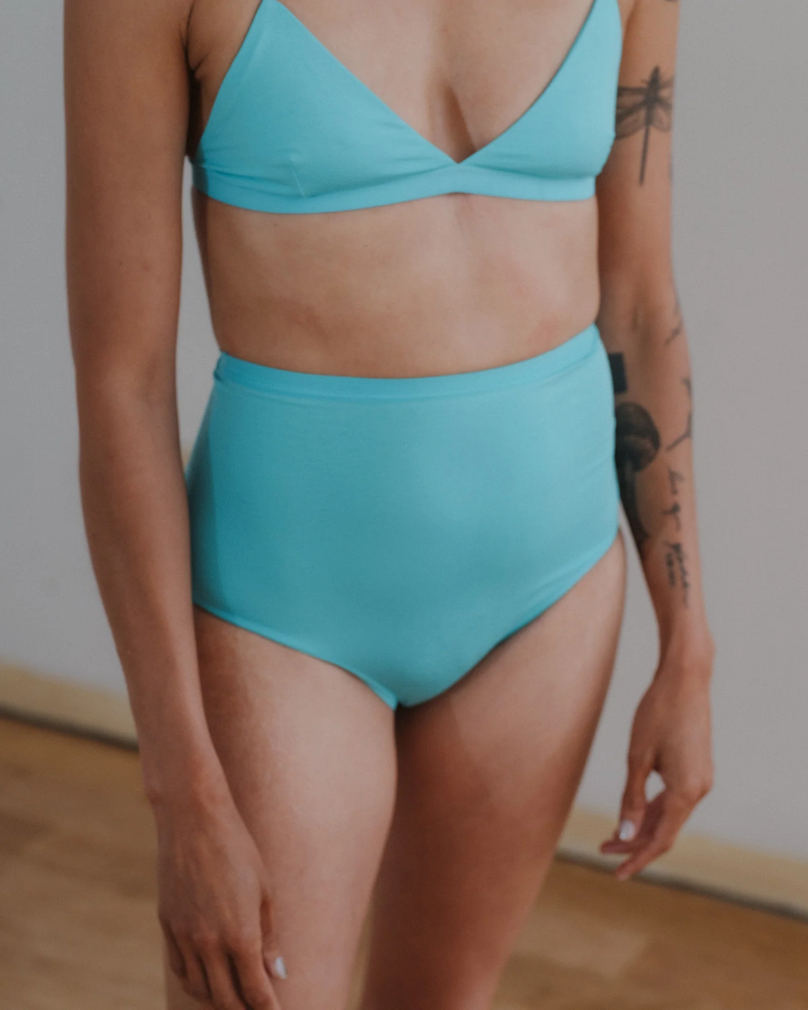 BASERANGE Bamboo fiber high waist flared briefs France BAS-UNHW-BL-SP25-CHARLES TURQUOISE - Image 4