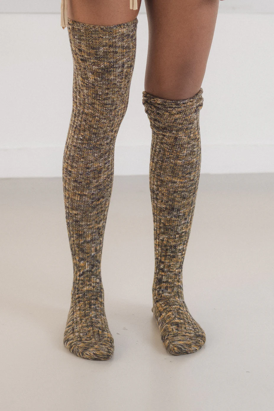 BASERANGE cotton long and mid-calf socks, KOK KTOK series, France. BAS-SOTOK-TC-AU25-OLIVE GREEN MELANGE (KOK KTOK SOOK SOTOK). - Image 2